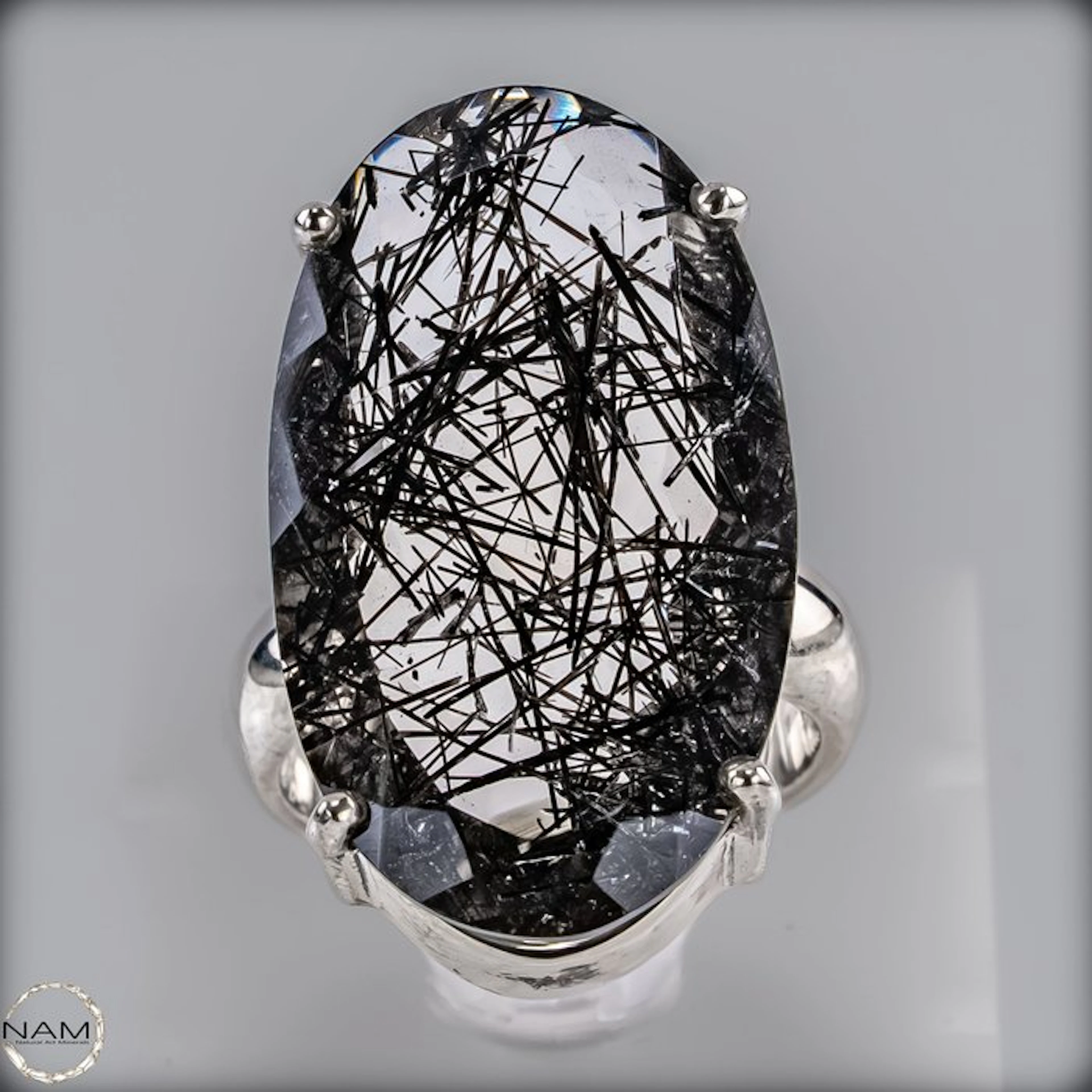 Elegant tourmaline-in-quartz ring – 925 silver 63.9 ct- 12.78 g