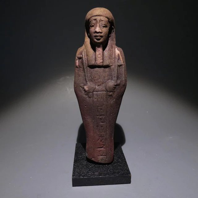 Ancient Egyptian Faience Fine Shabti. 10,6 cm H. Late Period, 664 - 332 BC
