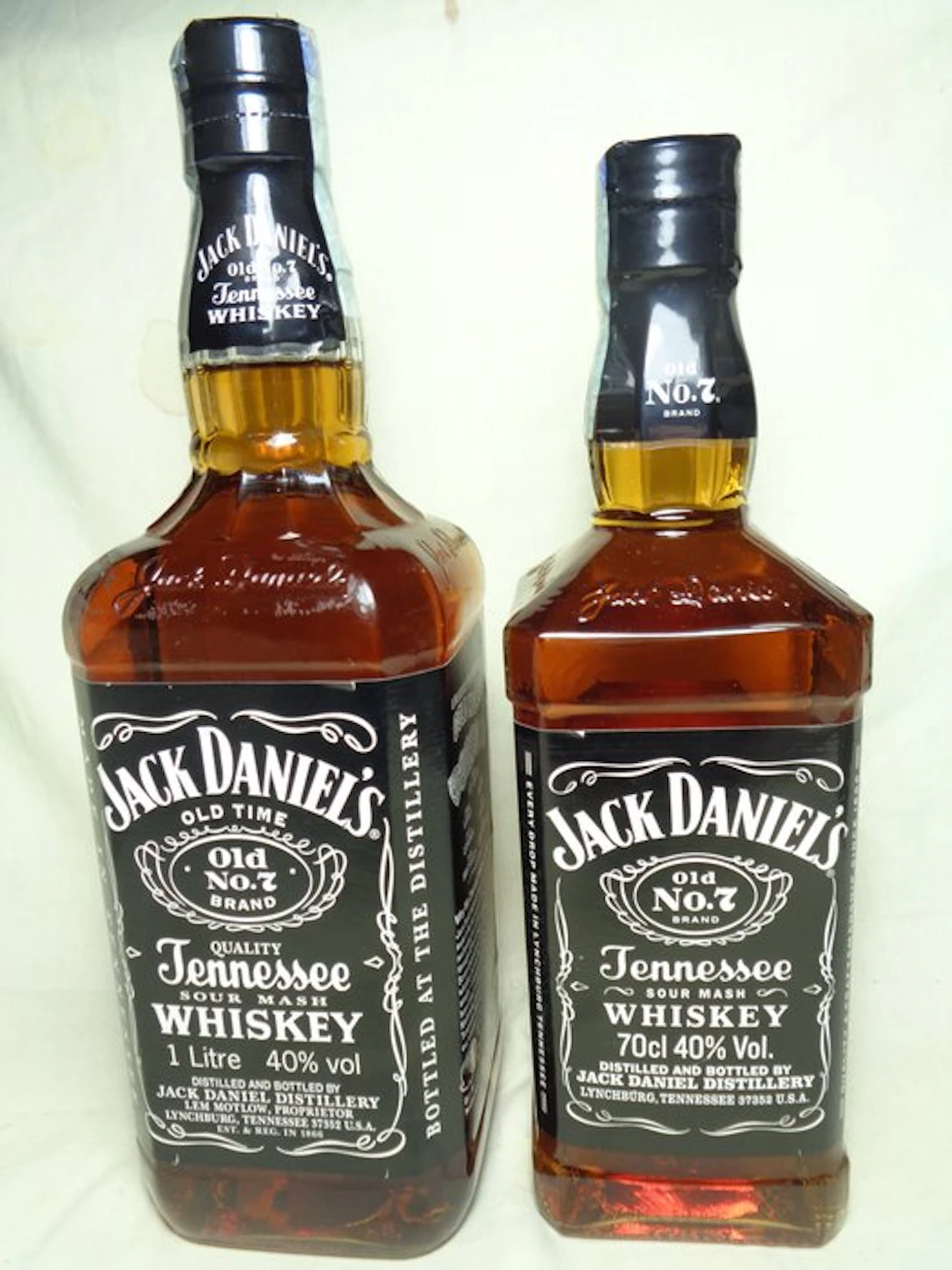 Jack Daniel's Old No 7 - b. 2000s - 1 Litre, 70cl - 2 bottles