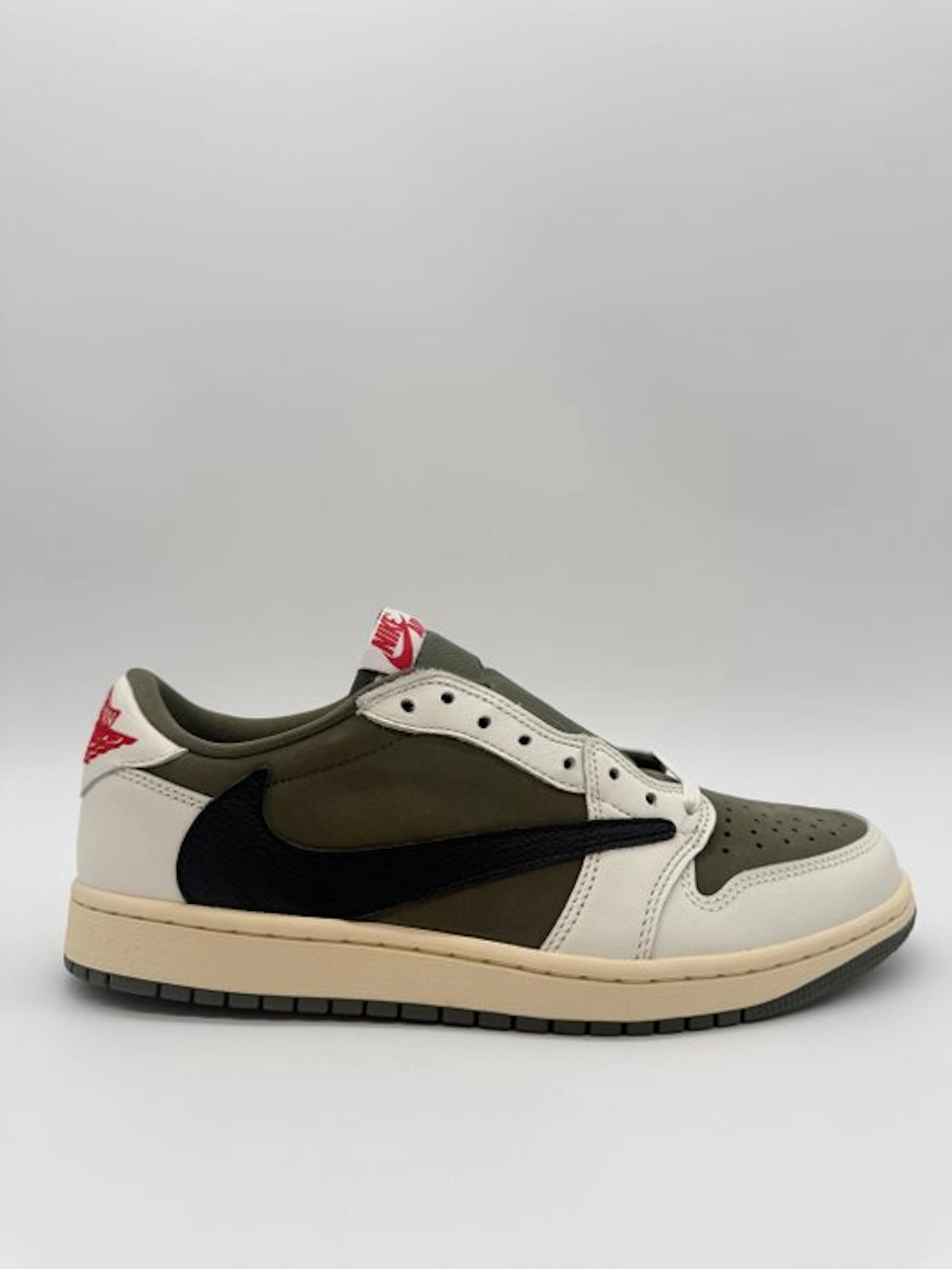 Air Jordan - Jordan 1 Travis Scott Med. Olive - Sneakers - Size: EU 42