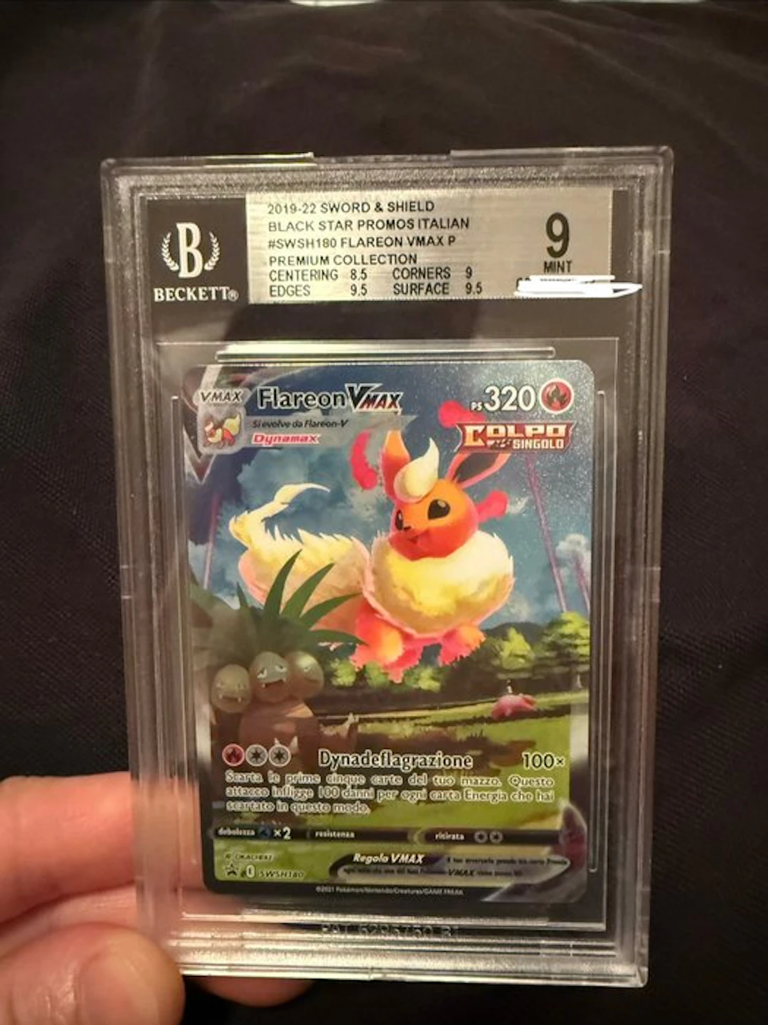 Pokémon - 1 Graded card - Flareon SWSH180 Promo card
