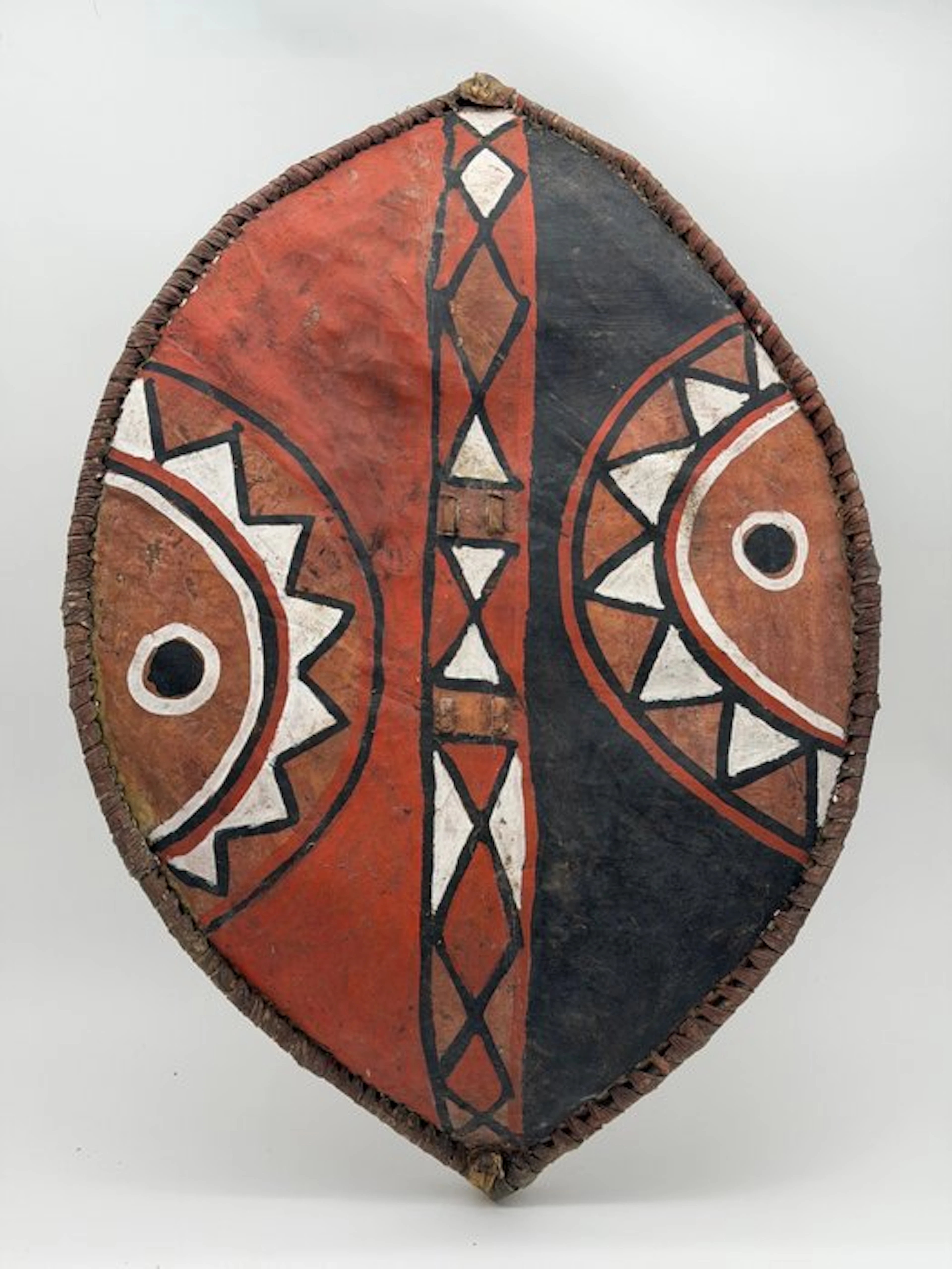 Shield (1) - Folk Art Nilotic people who live in southern...
