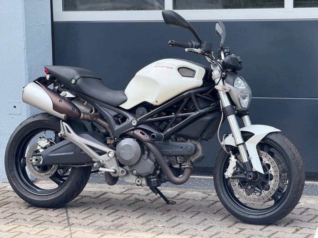 Ducati - Monster - 696 cc - 2011