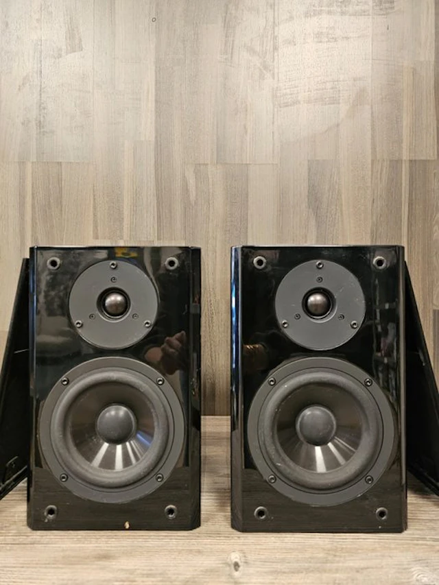 Yamaha - NX-E800 / 2-Way Bass-Reflex Compact Bookshelf Speaker set