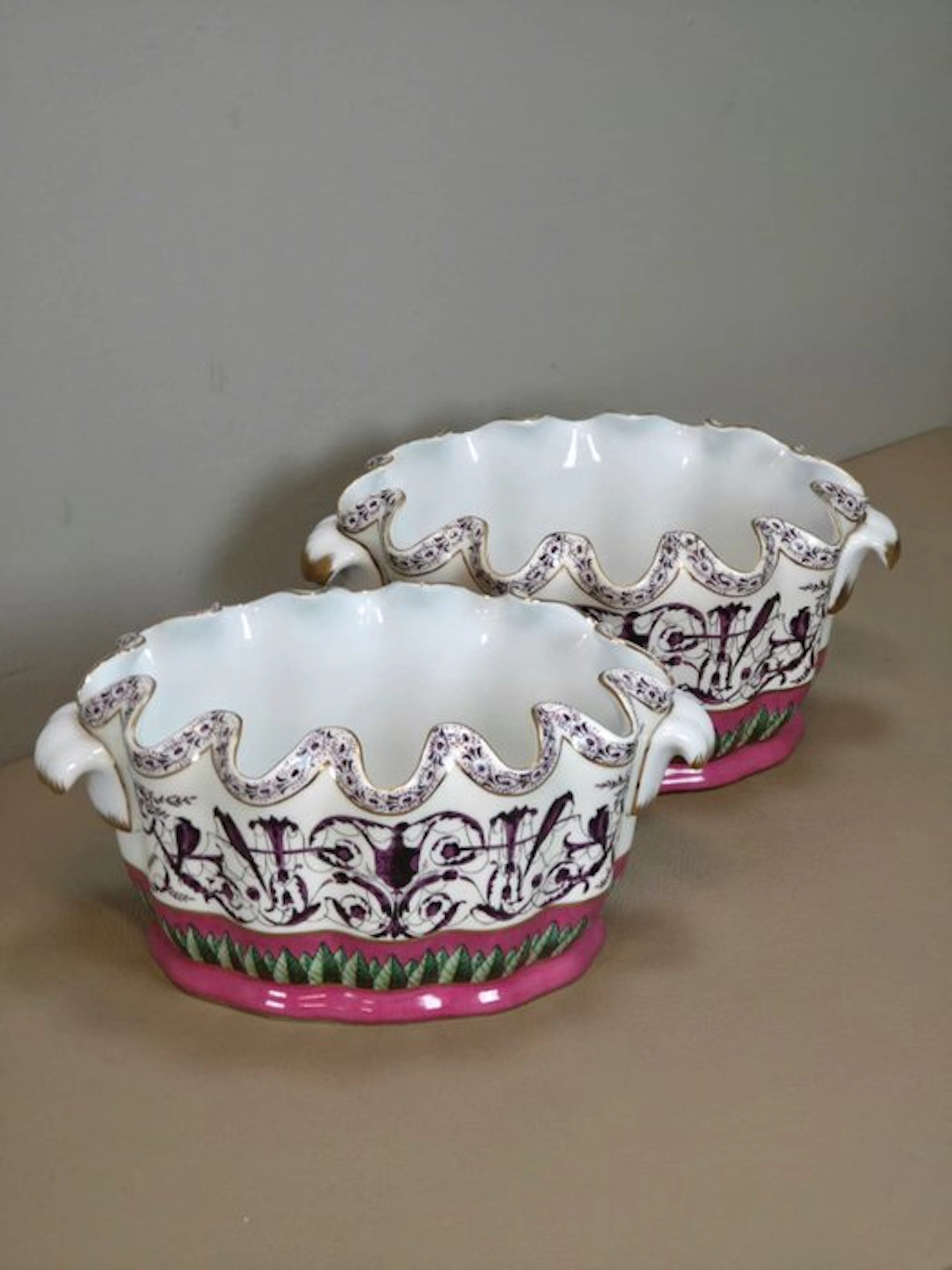 Platter (2) - Porcelain - Set of porcelain cachepots