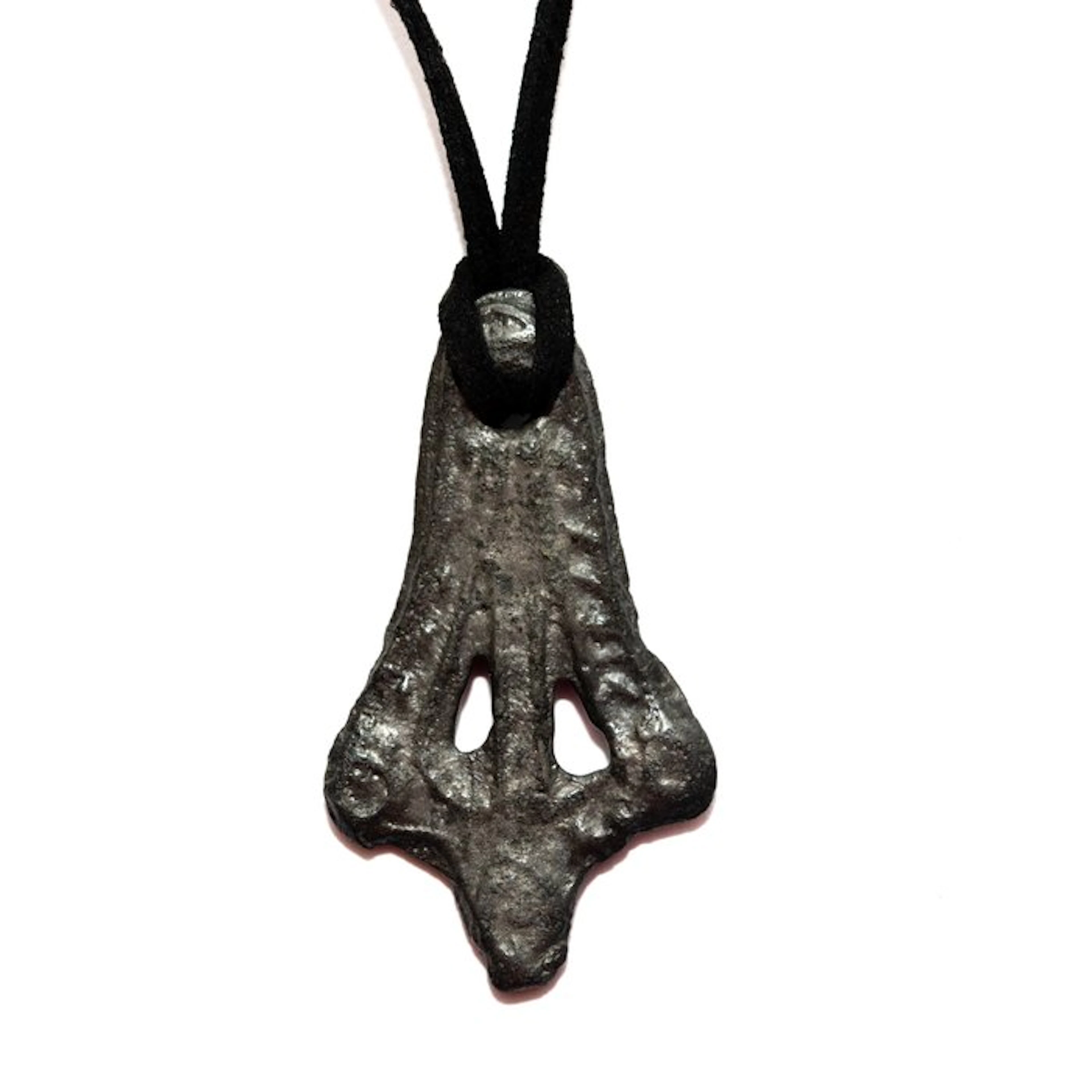 Viking Era Bronze dragon foot amulet - 48 mm (No reserve price)