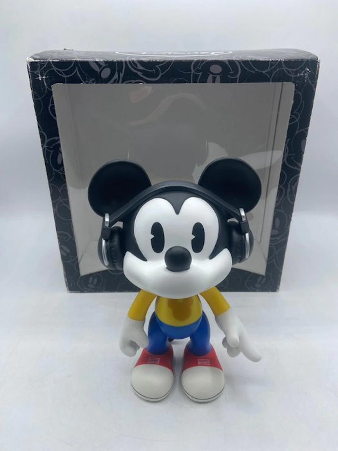Leblon Delienne, Artoyz - Figurine - Mickey Mouse DJ - Resin