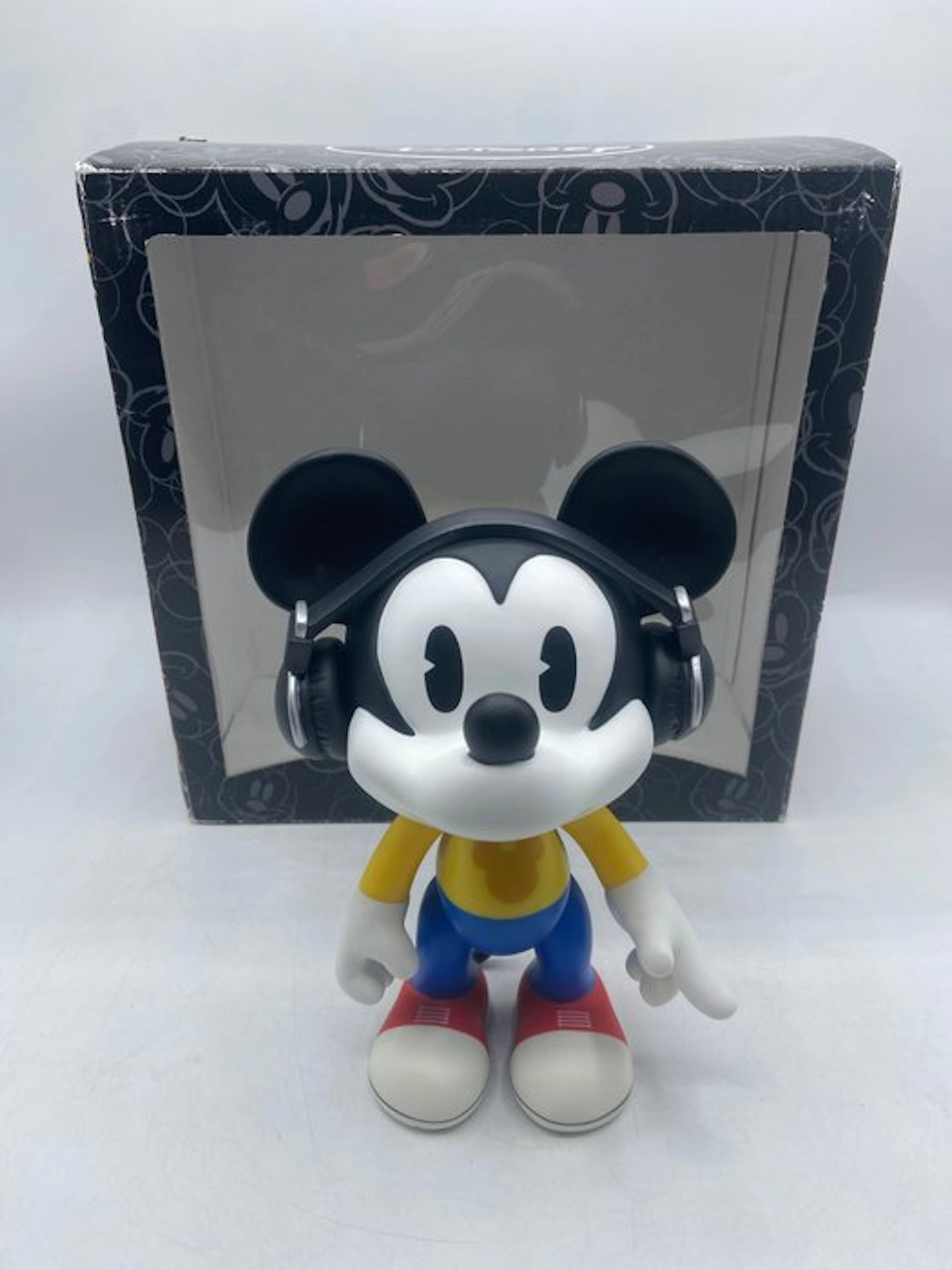 Leblon Delienne, Artoyz - Figurine - Mickey Mouse DJ - Resin