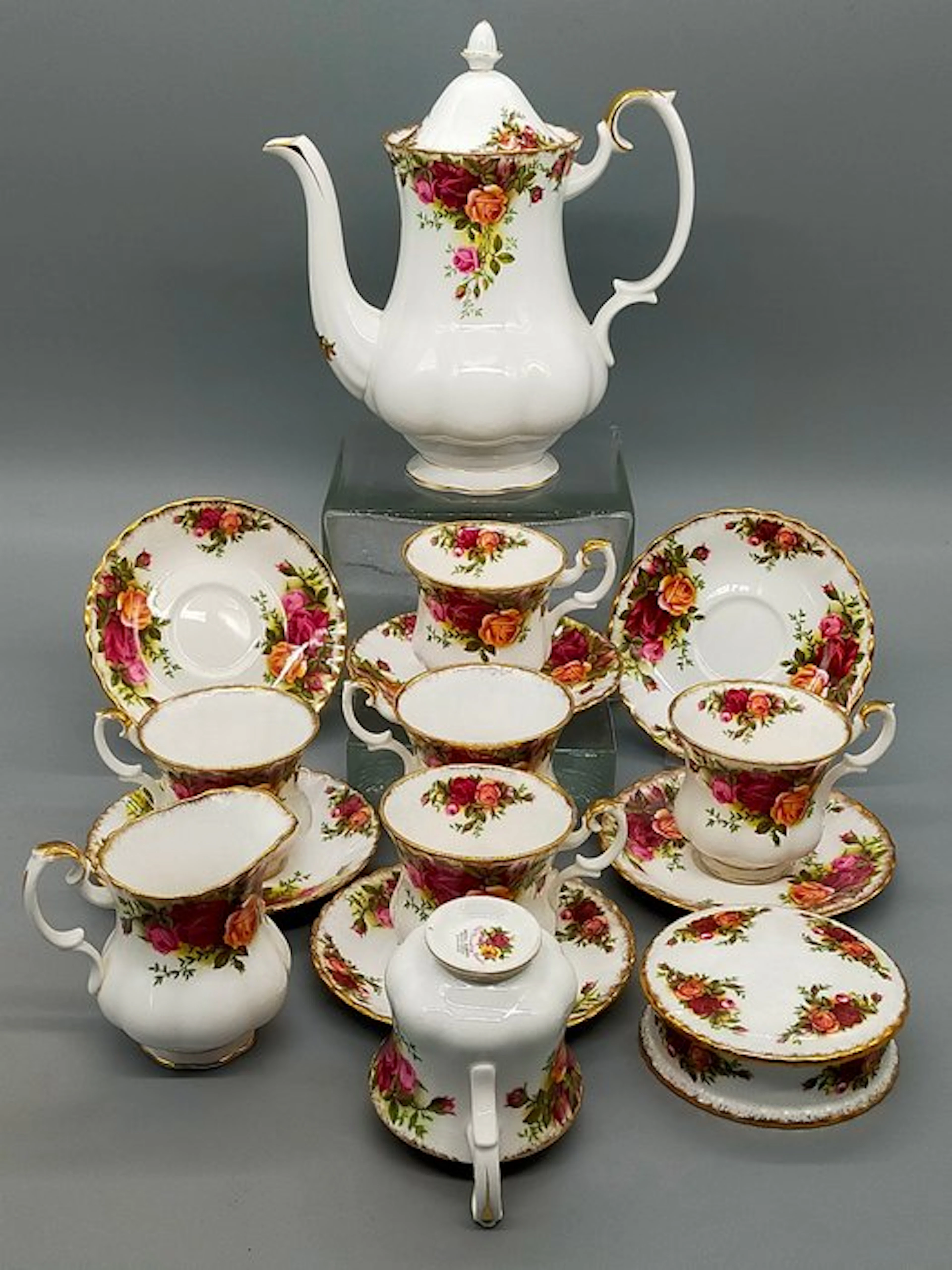 Coffee set - Royal Albert Old Country Roses Tee-...