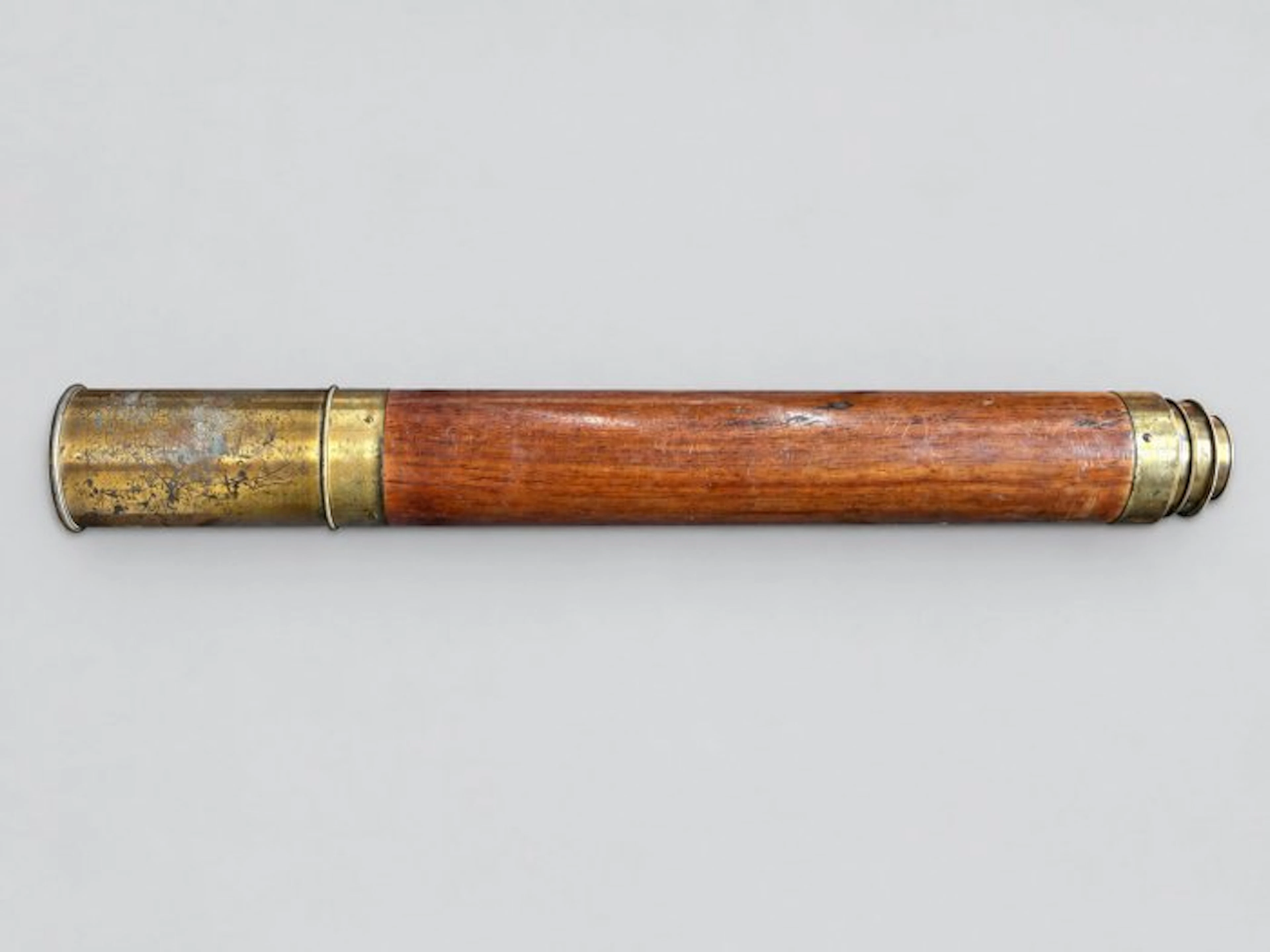 Telescope - Longue-vue ancienne en bois et laiton - 1800-1850