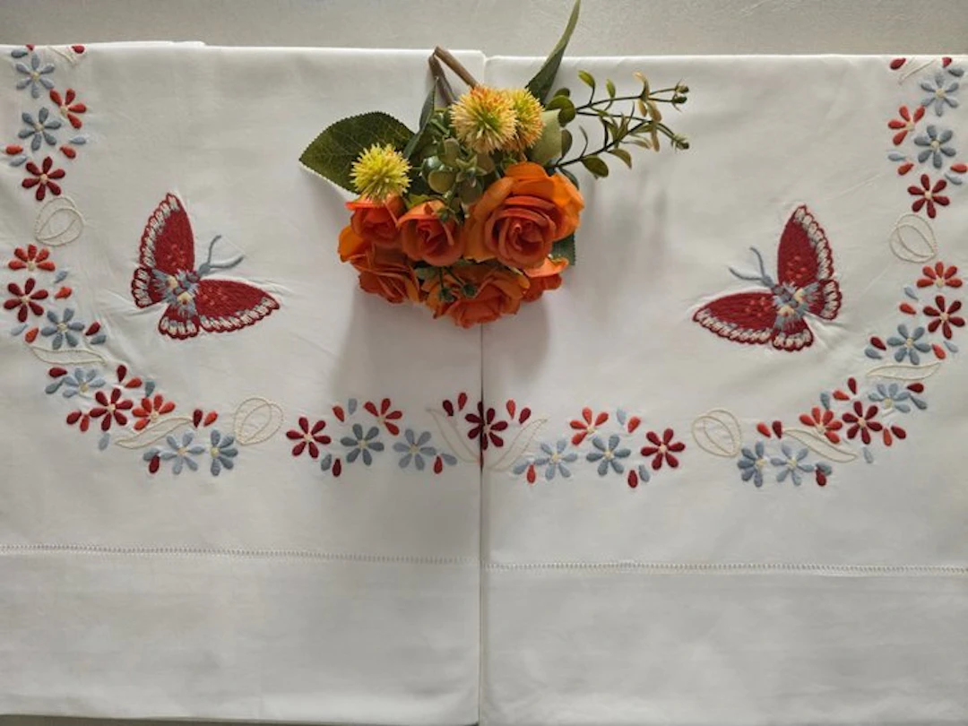 Set Lenzuola ricamate in puro cotone percalle Ricamo in...