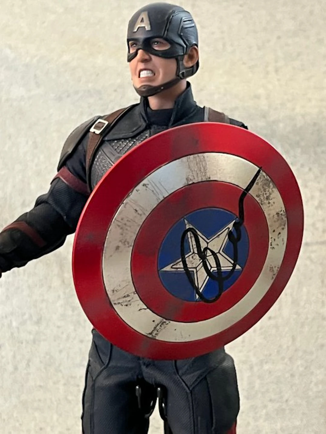 Marvel: Captain America - Hot Toys - 1:6 Scale Figure