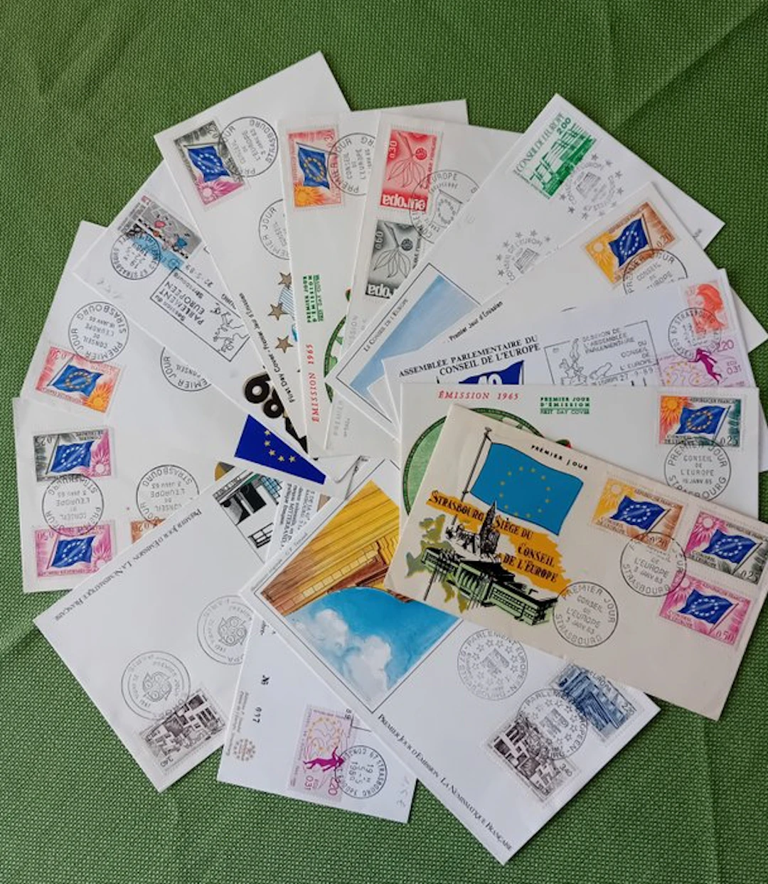 France - Lot 70 letters and blocks France