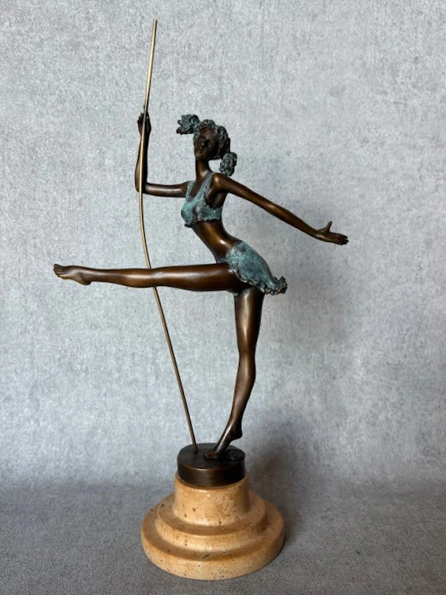 Statue, Prachtig bronzen sculptuur van een ballerina