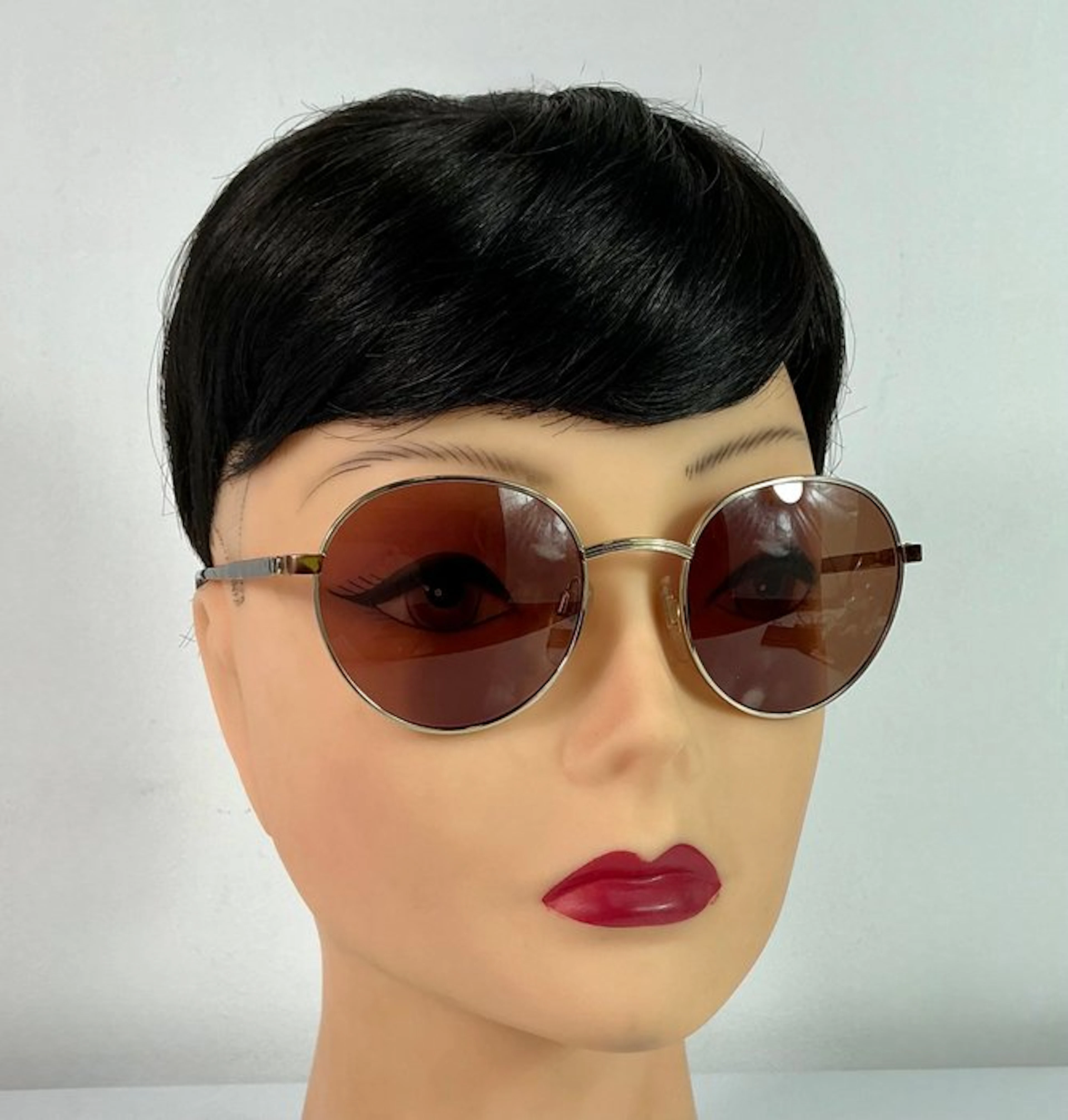 Valentino - V426 - Sunglasses