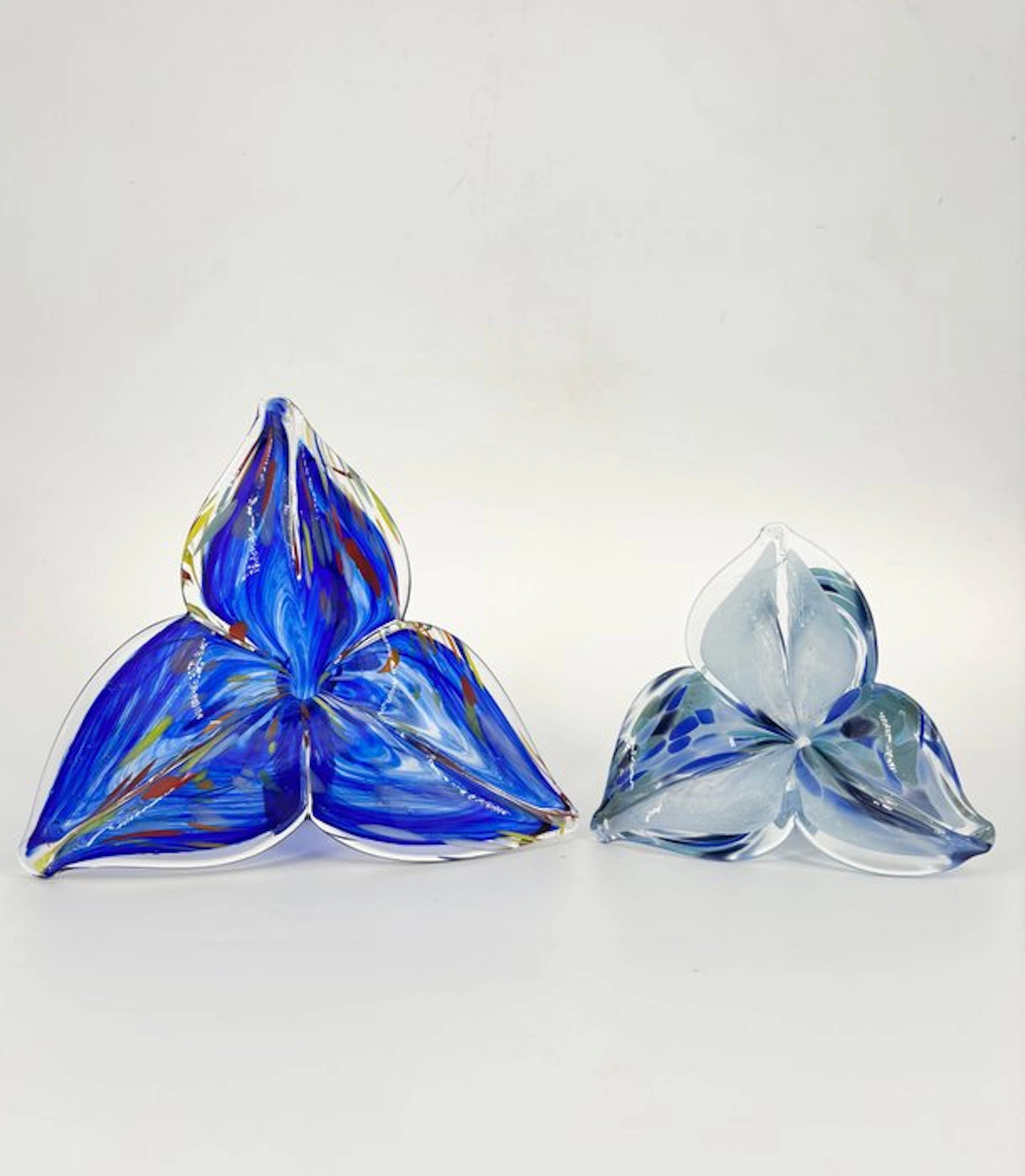 Centrepiece (2) - Glass - Flowers in Artistic Glass