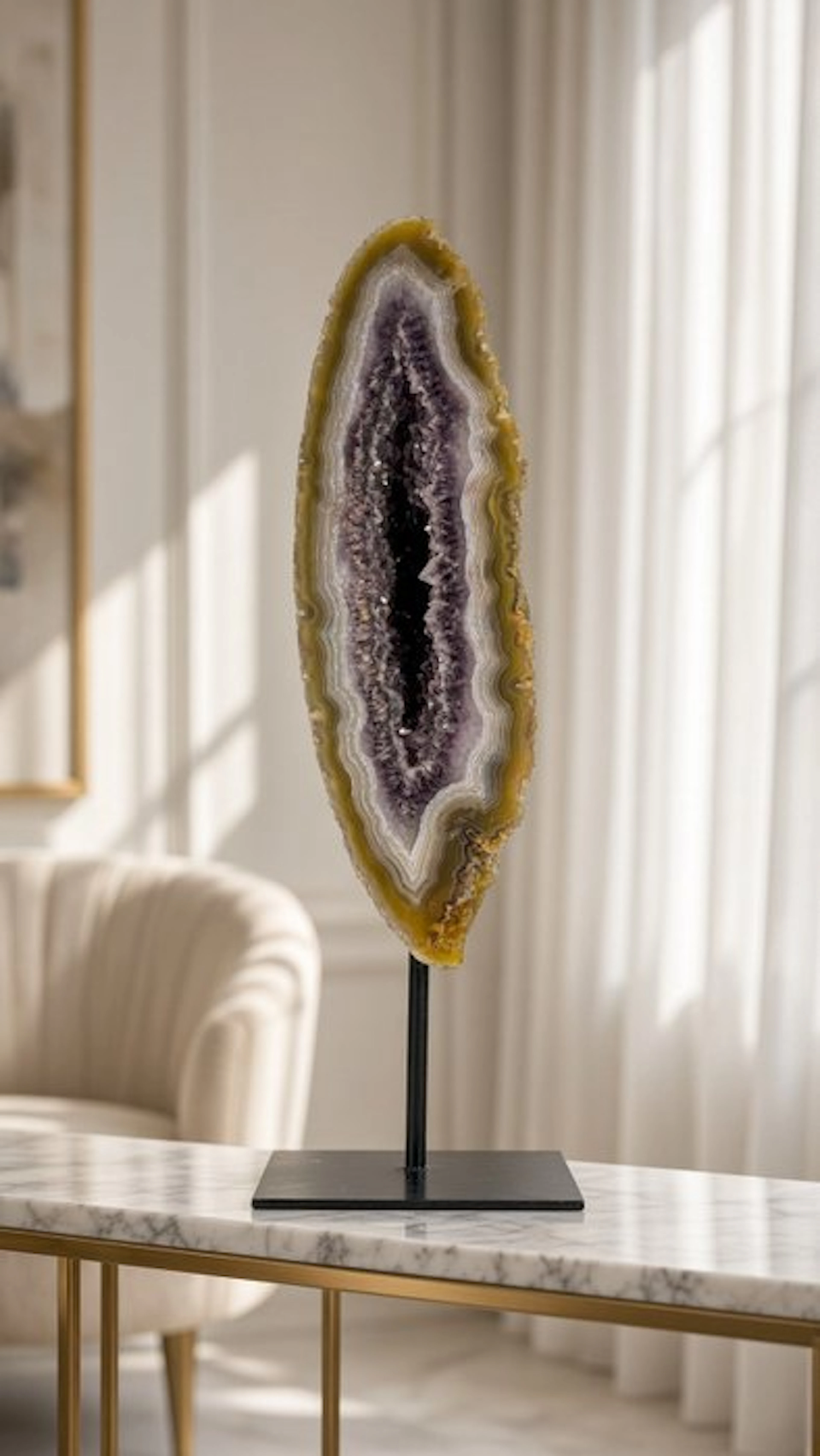 Quality polished agate amethyst on stand Crystal - Height...