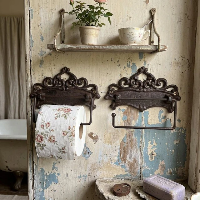 Decorative ornament (2) - Europe - toilet roll holders