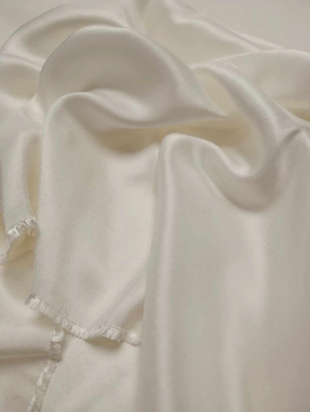 B680 - 500 x 140 cm - 100% Shantung di Pura Seta –...