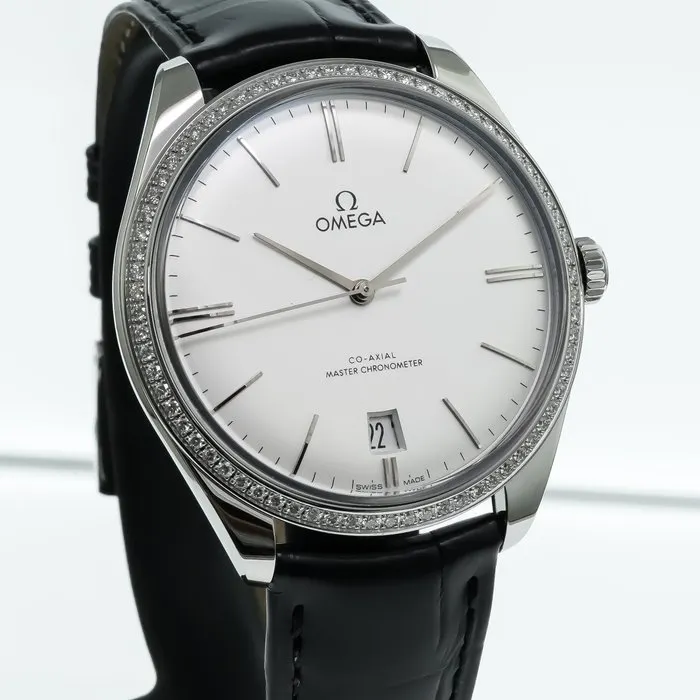 OMEGA - 40 mm, stainless steel on a leather strap - 43518402102001 - Men - 2026