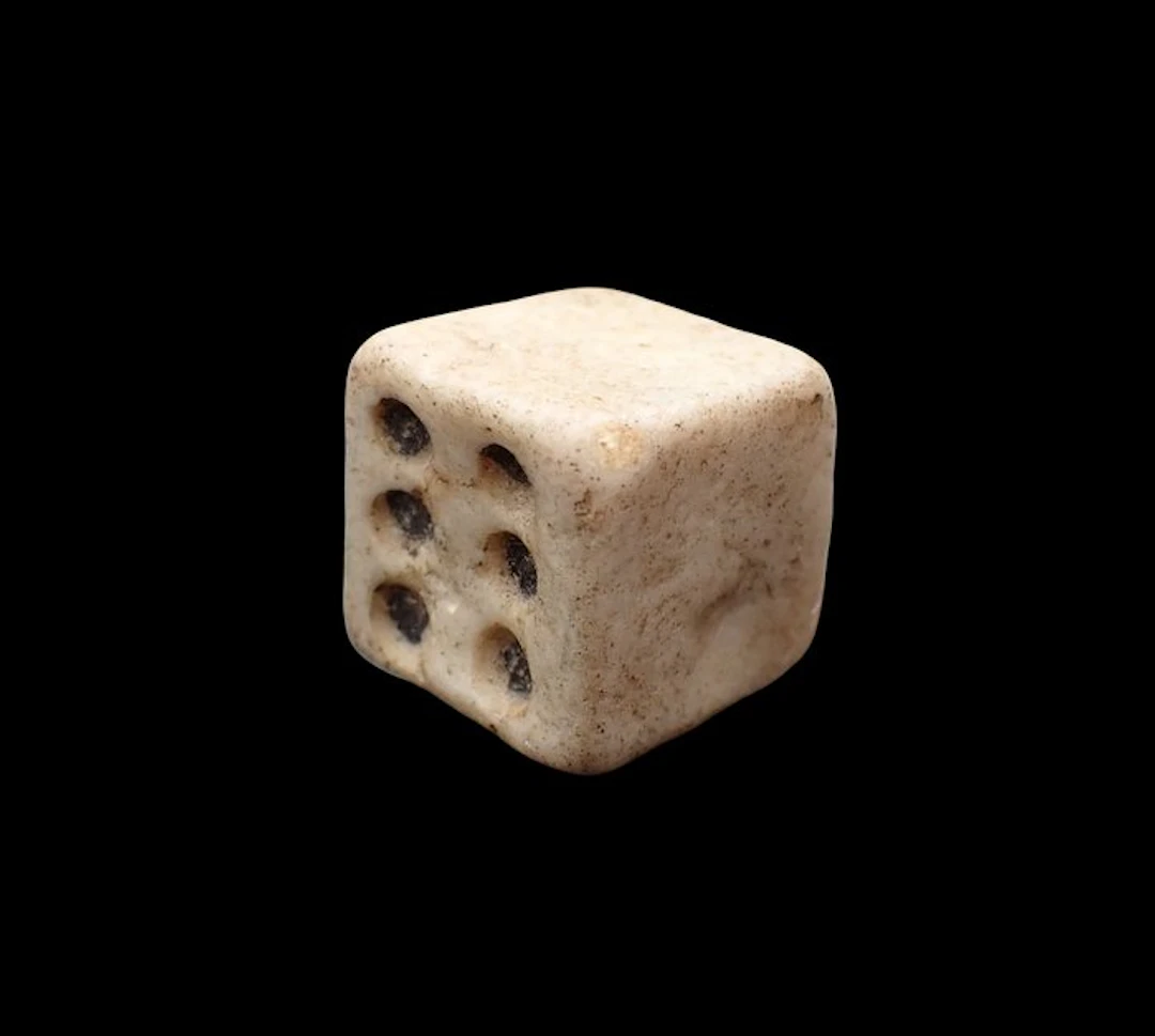 Ancient Roman Stones Roman dice - Roman stone dice - 1.1 cm (No reserve price)