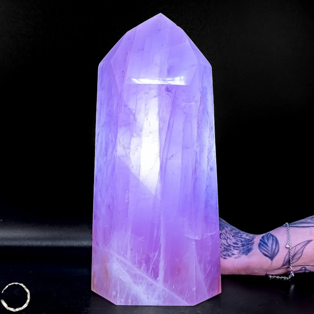 Natural star rose quartz obelisk from Brazil Soft power...