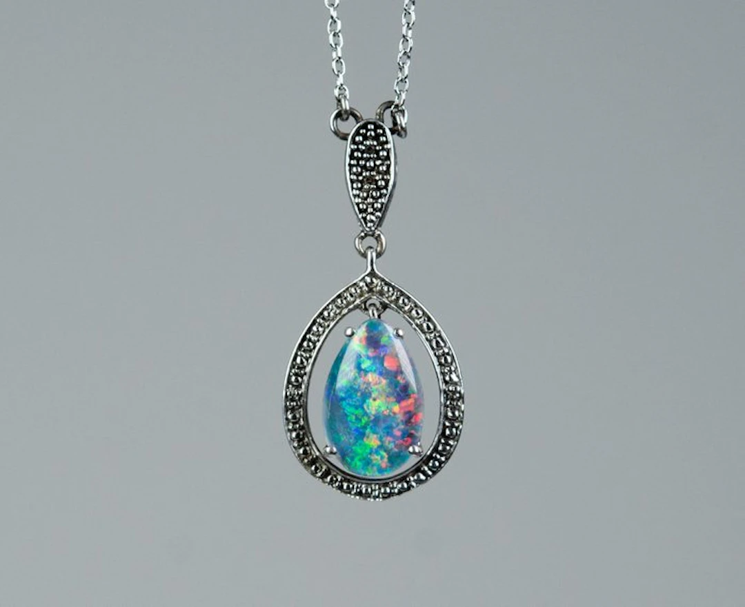 No reserve price - Necklace with pendant - 925 silver - opal - diamonds