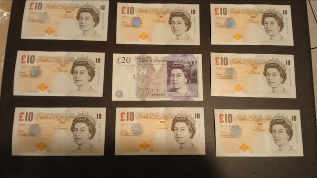 Great Britain. - 9 Banknotes - 100 Pounds - various dates (No reserve price)