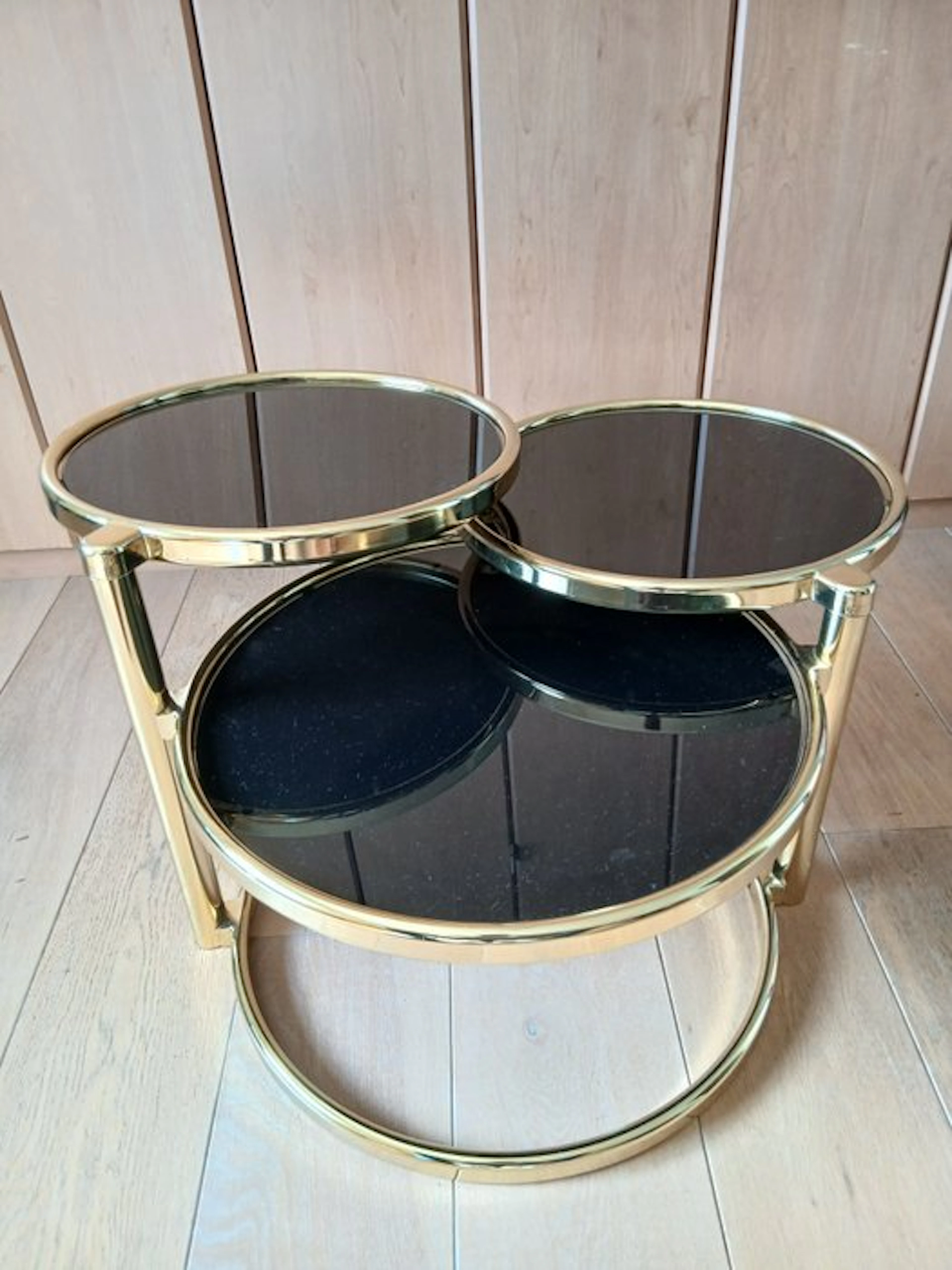Coffee table - Metal - Coffee table with swiveling leaves.
