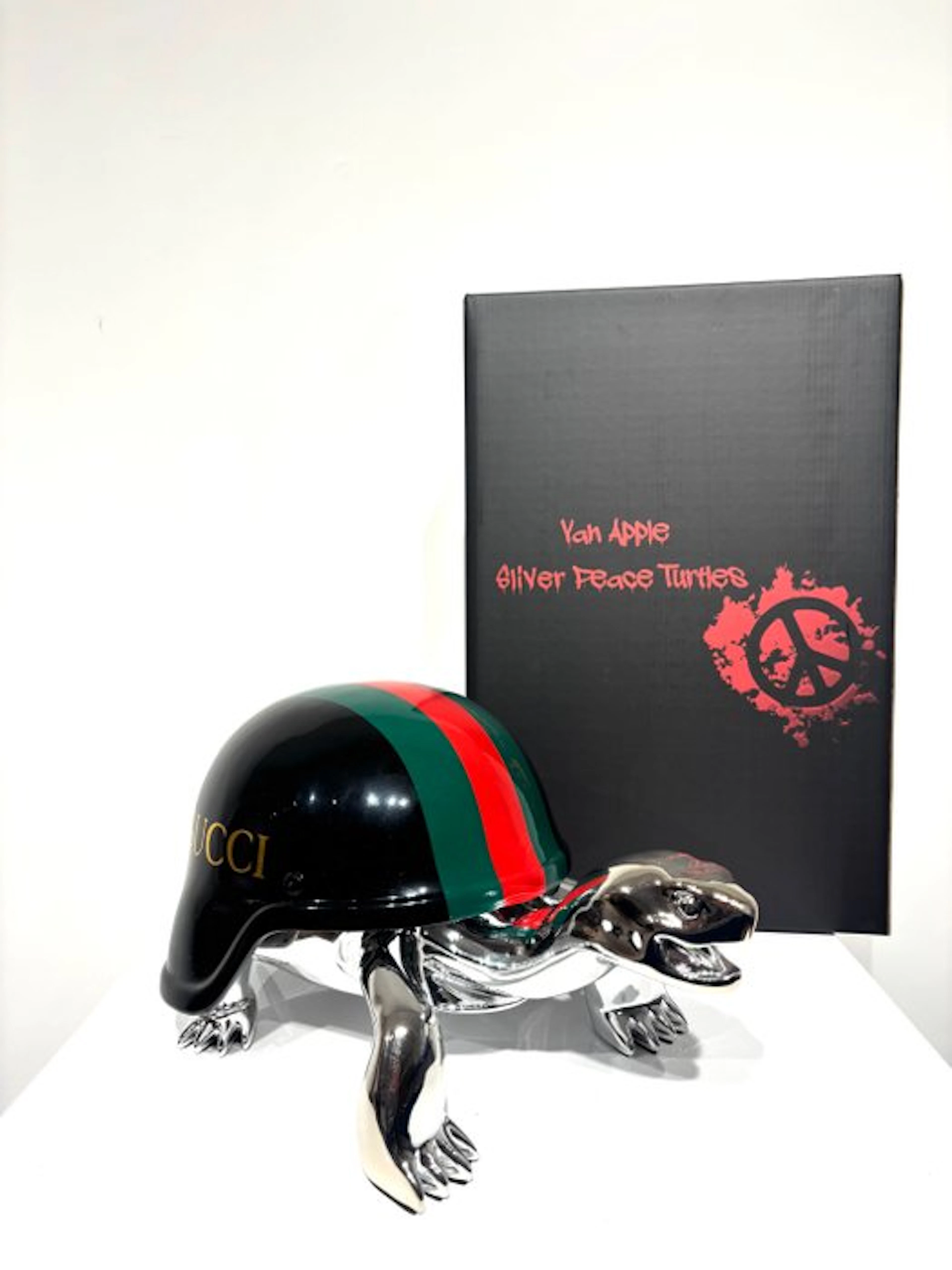 Van Apple - The Gucci Peace Turtle