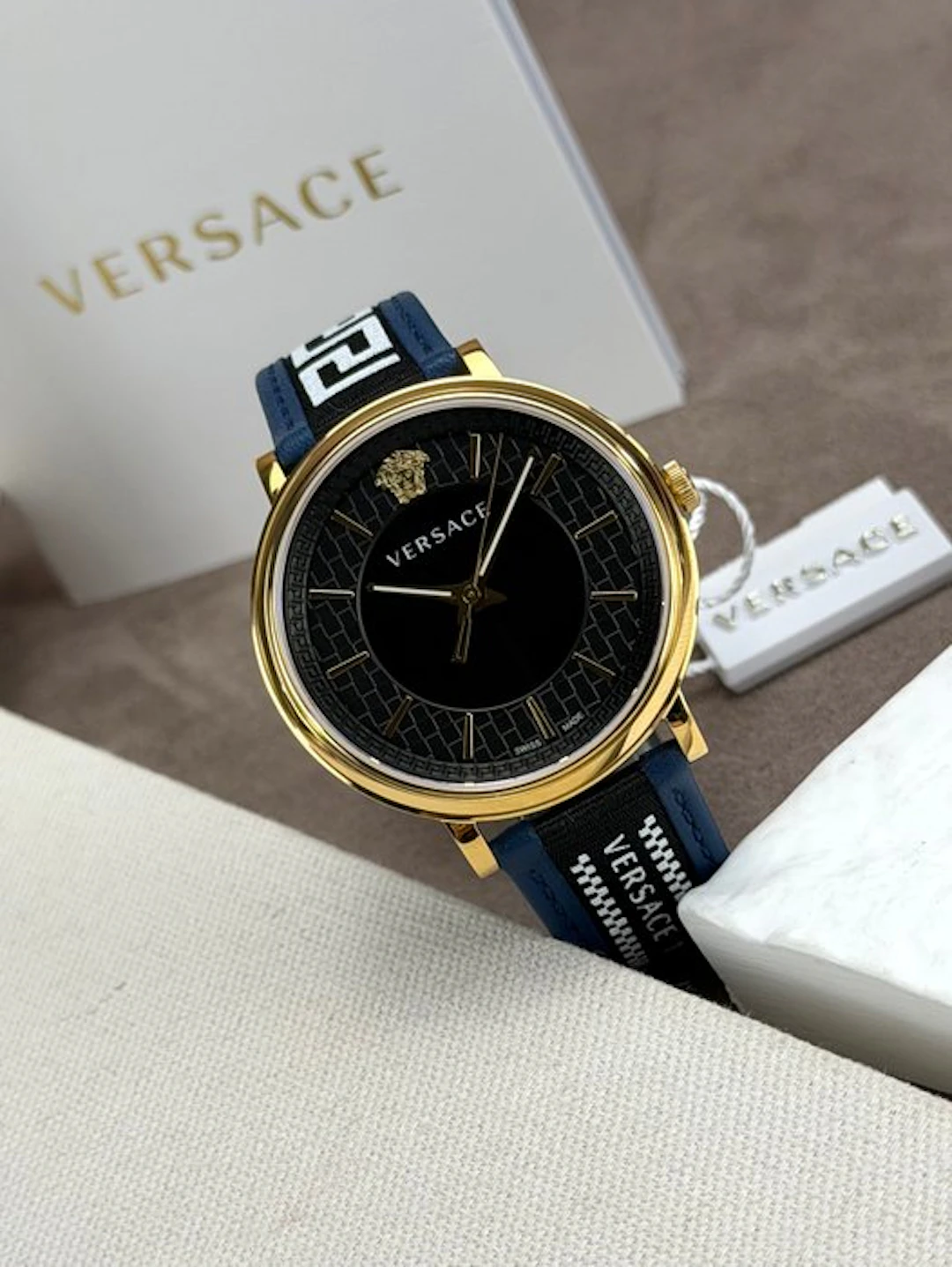 Versace - V-Circle Black/Gold - No reserve price - VE5A015 21 - Men - 2020-2025