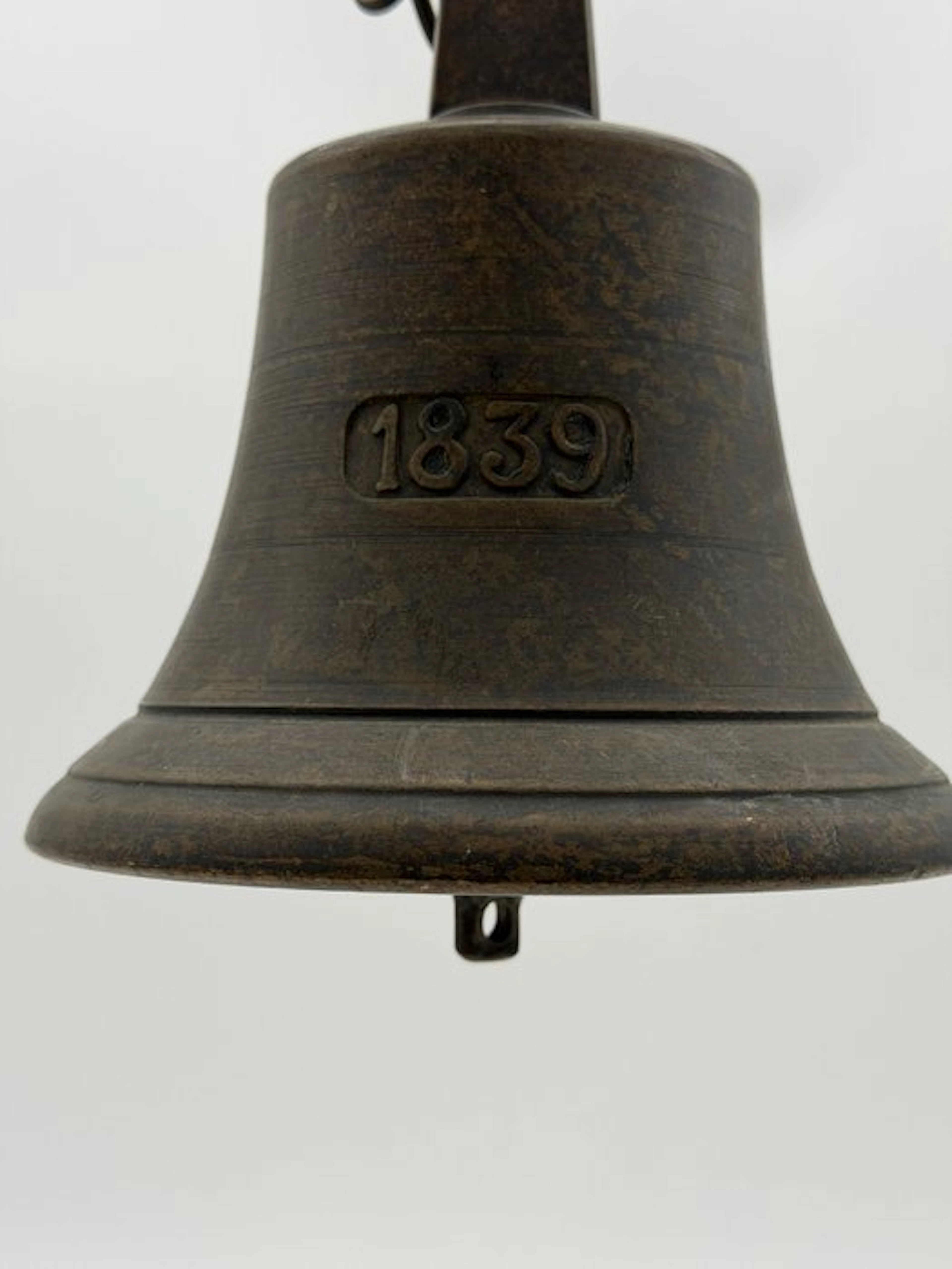 ship's bell - Gietersmerk Sint Joris". - bell bronze - Heavy bronze ship's bell