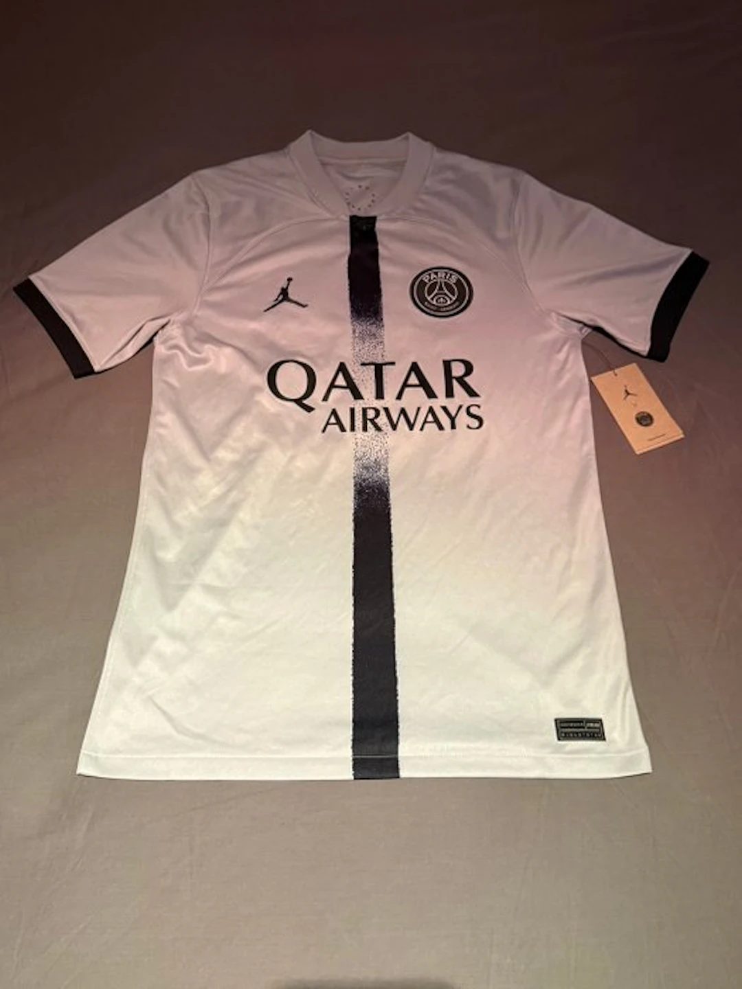 Paris Saint-Germain - New with Tags - 2022 - Football jersey