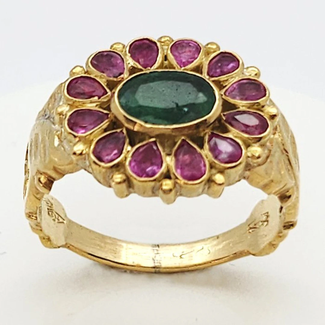 Ring - 18 kt. Yellow gold - 0.70ct. tw. Emerald - Ruby