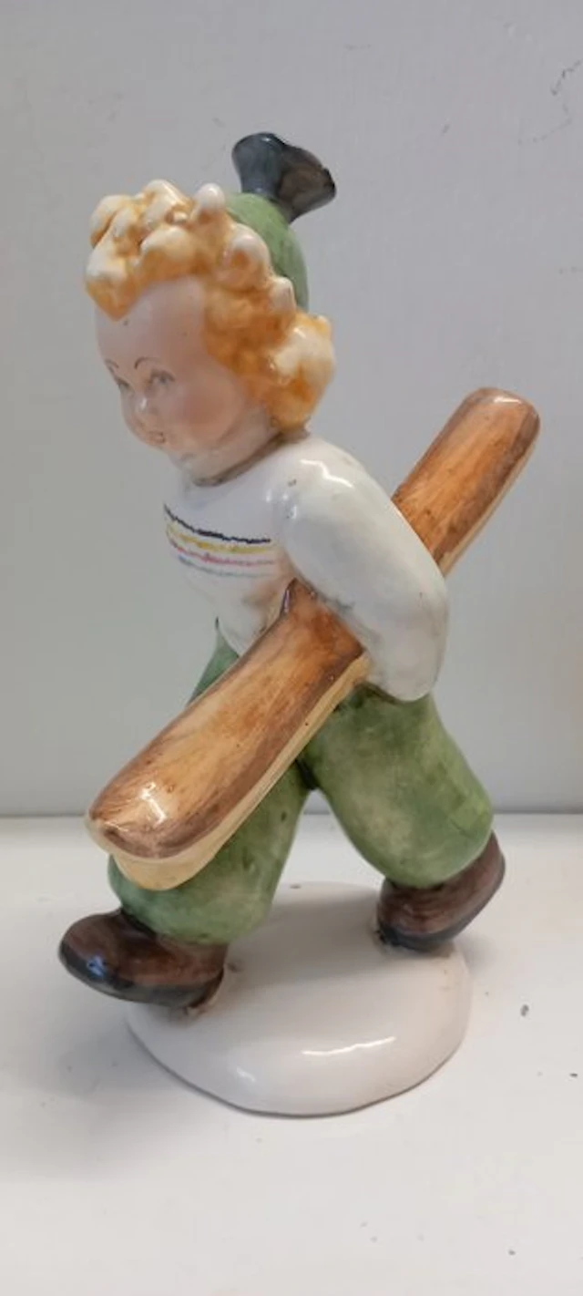 Tosin - Figurine - Bambino con sci - Porcelain, Glaze, Ceramic