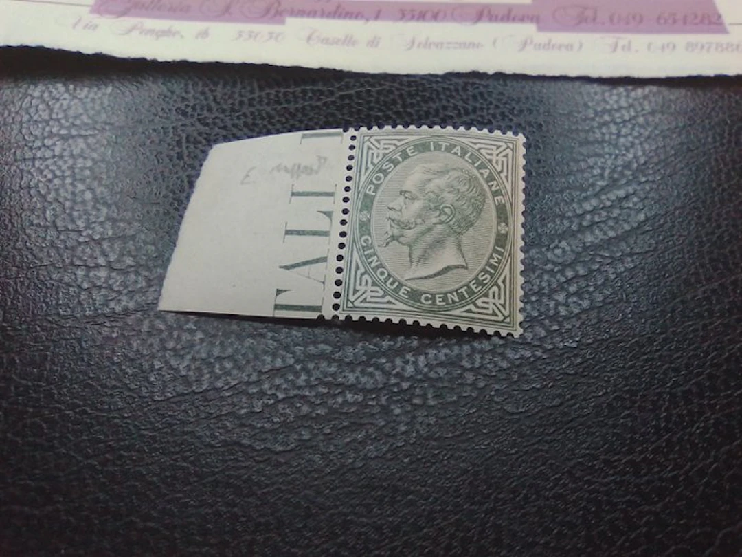 Italy 1863 - 5c Gray-Green De La Rue Vittorio Emanuele II perforated