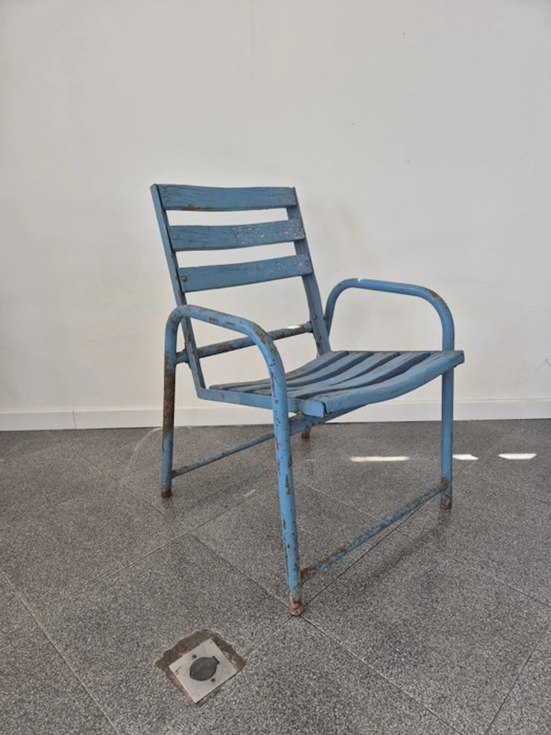 maison Tordo - Chair - Iron - Blue chair from Nice.