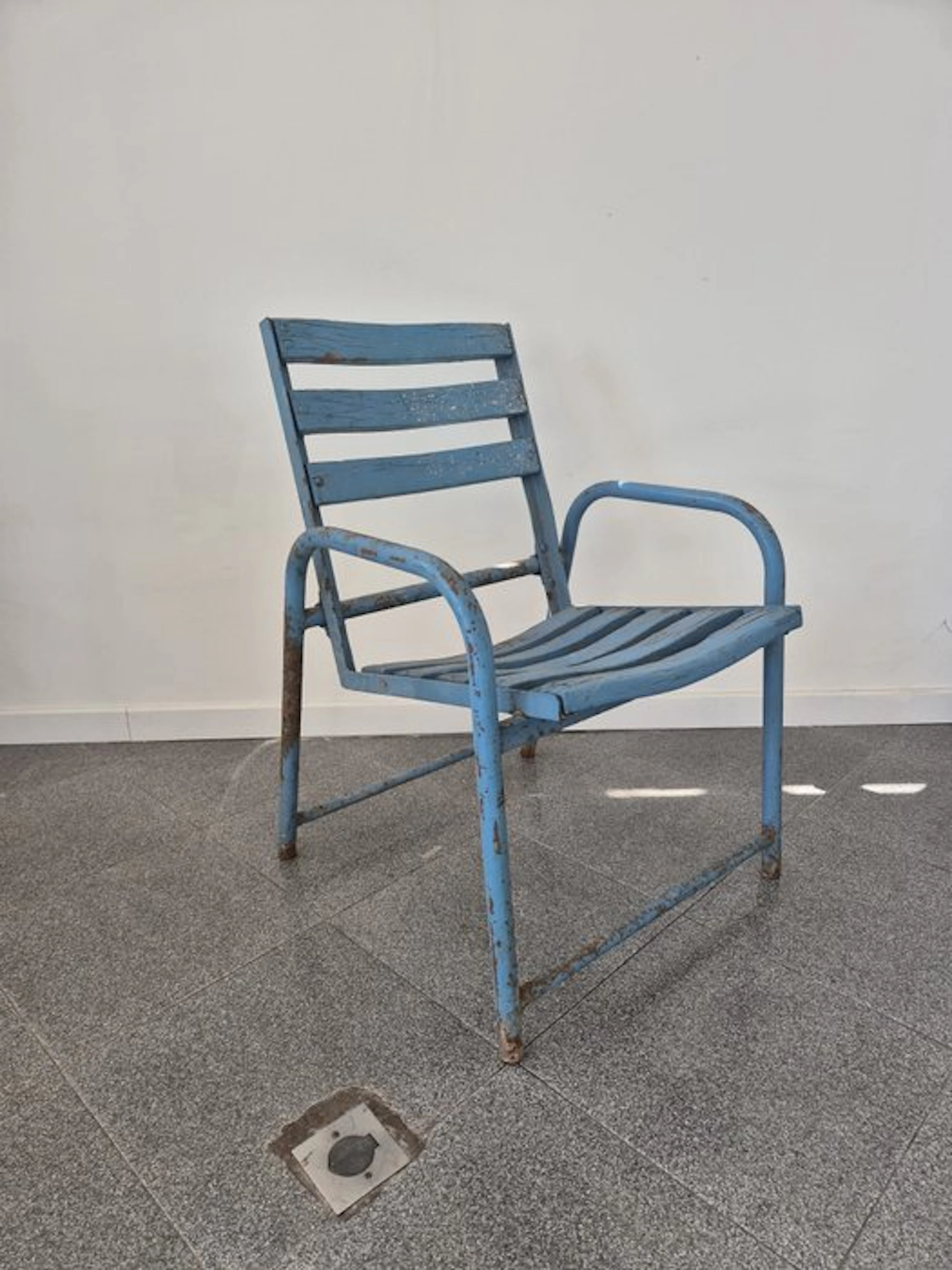 maison Tordo - Chair - Iron - Blue chair from Nice.