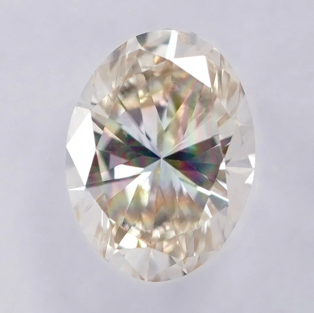 No reserve price - 1 pcs Diamond (Natural coloured)...