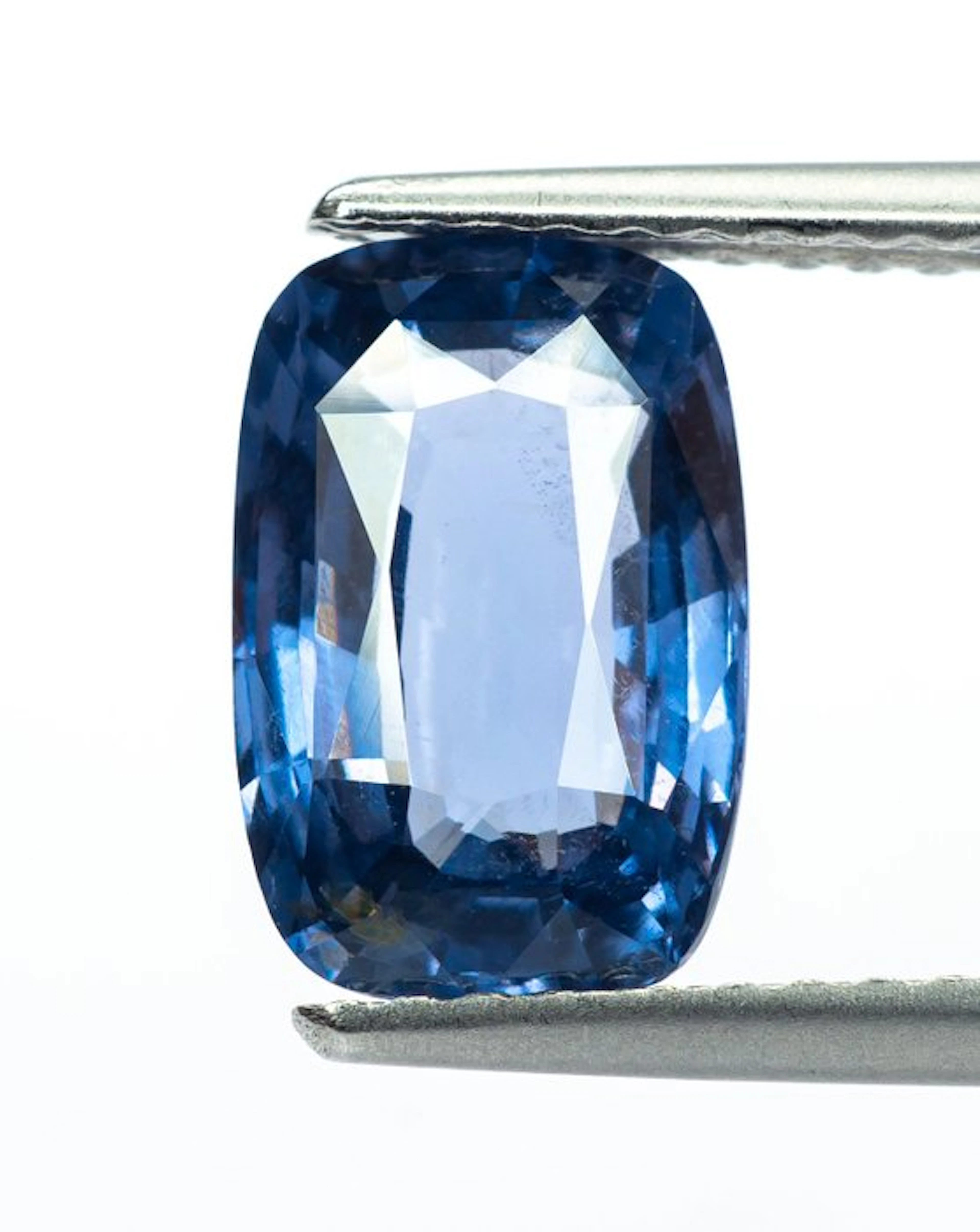 No reserve price Spinel - 2.25 ct - Gem Report Antwerp (GRA) - Intense