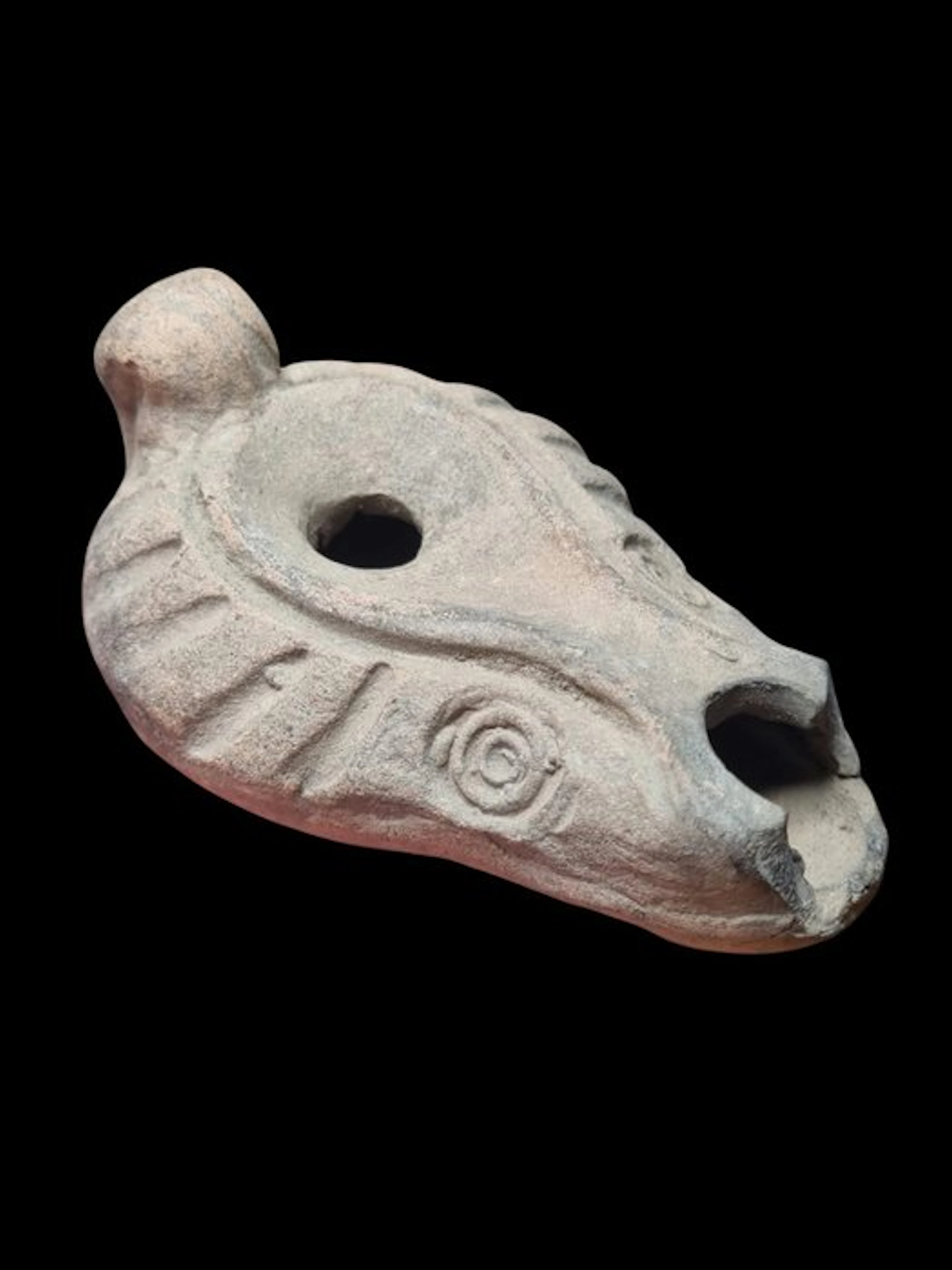 Ancient Roman Terracotta, Early Oil lamp - 94.1 mm