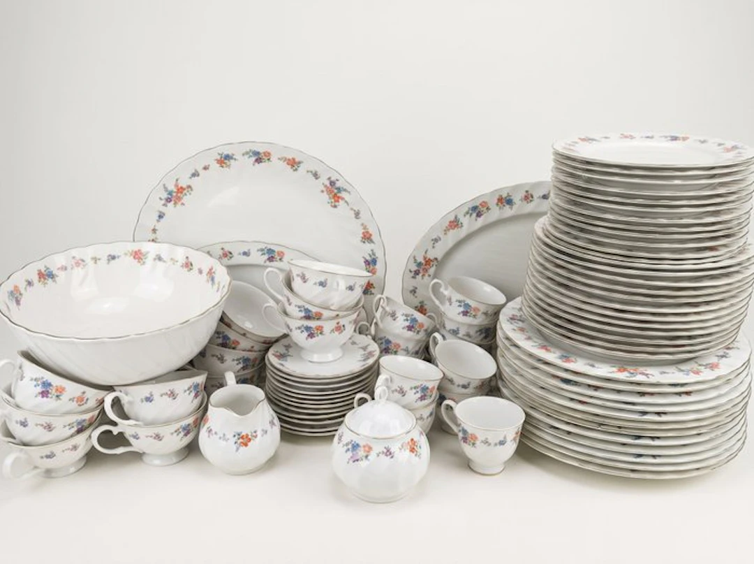 Friesland - Dinner set for 12 - Porcelain, Bone china