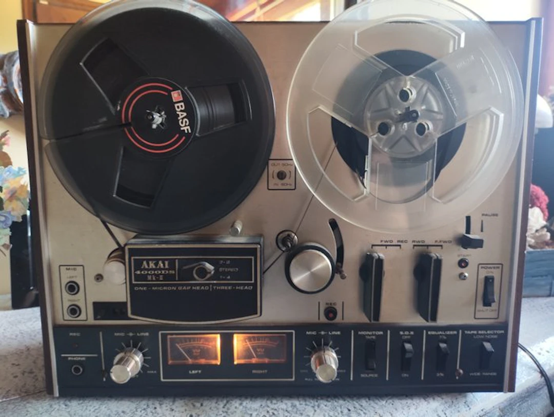 Akai - AKAI 4000DS MK-II Reel to reel deck 18 cm