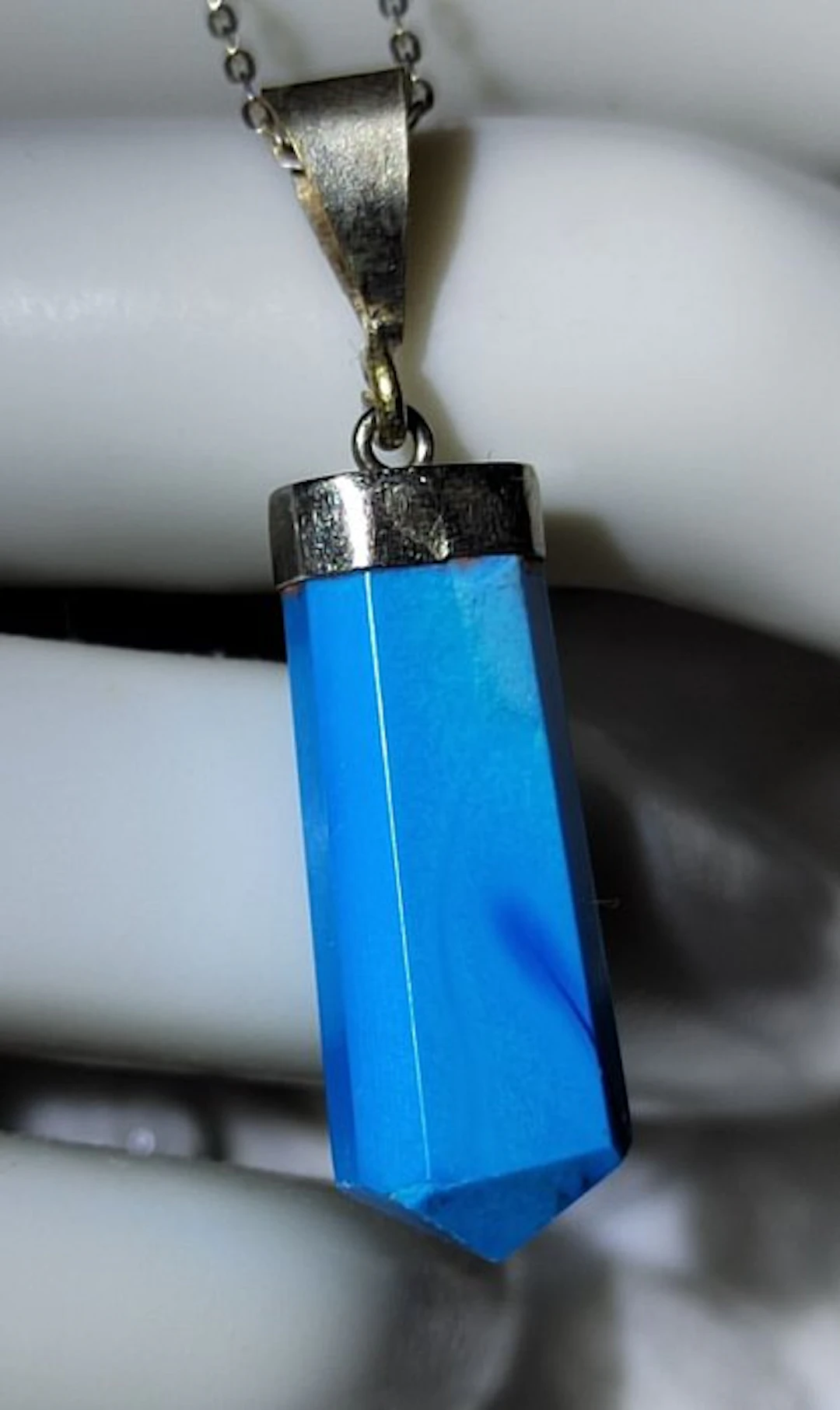 Turquoise Pendant - High Quality - 13.20 cts - No Reserve Price- 2.64 g
