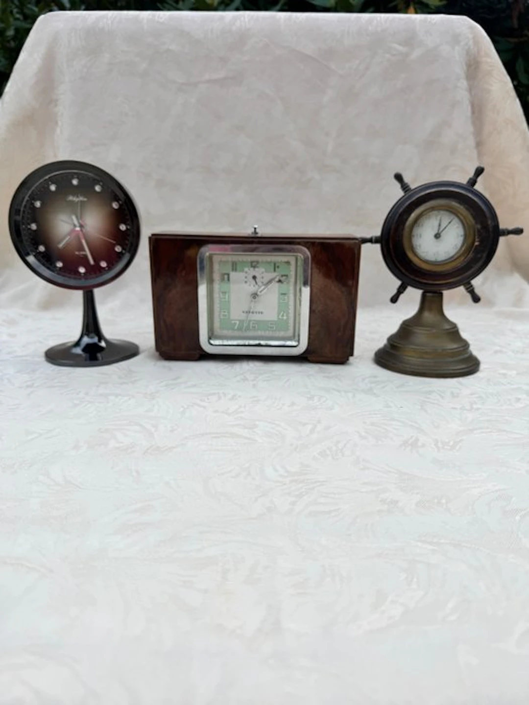 Table/desk clock (3) - Europa , Vedette , Rithm - metal, wood, brass