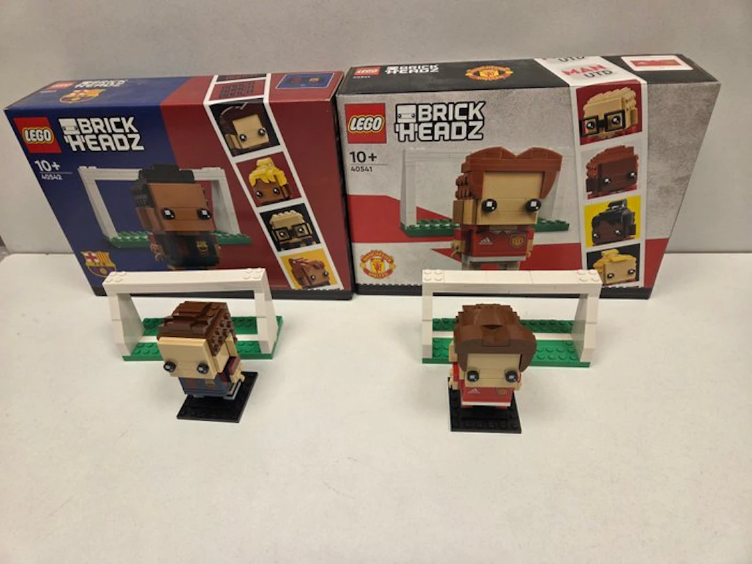 LEGO Set - BrickHeadz - LEGO 40541 Brickheadz Manchester...