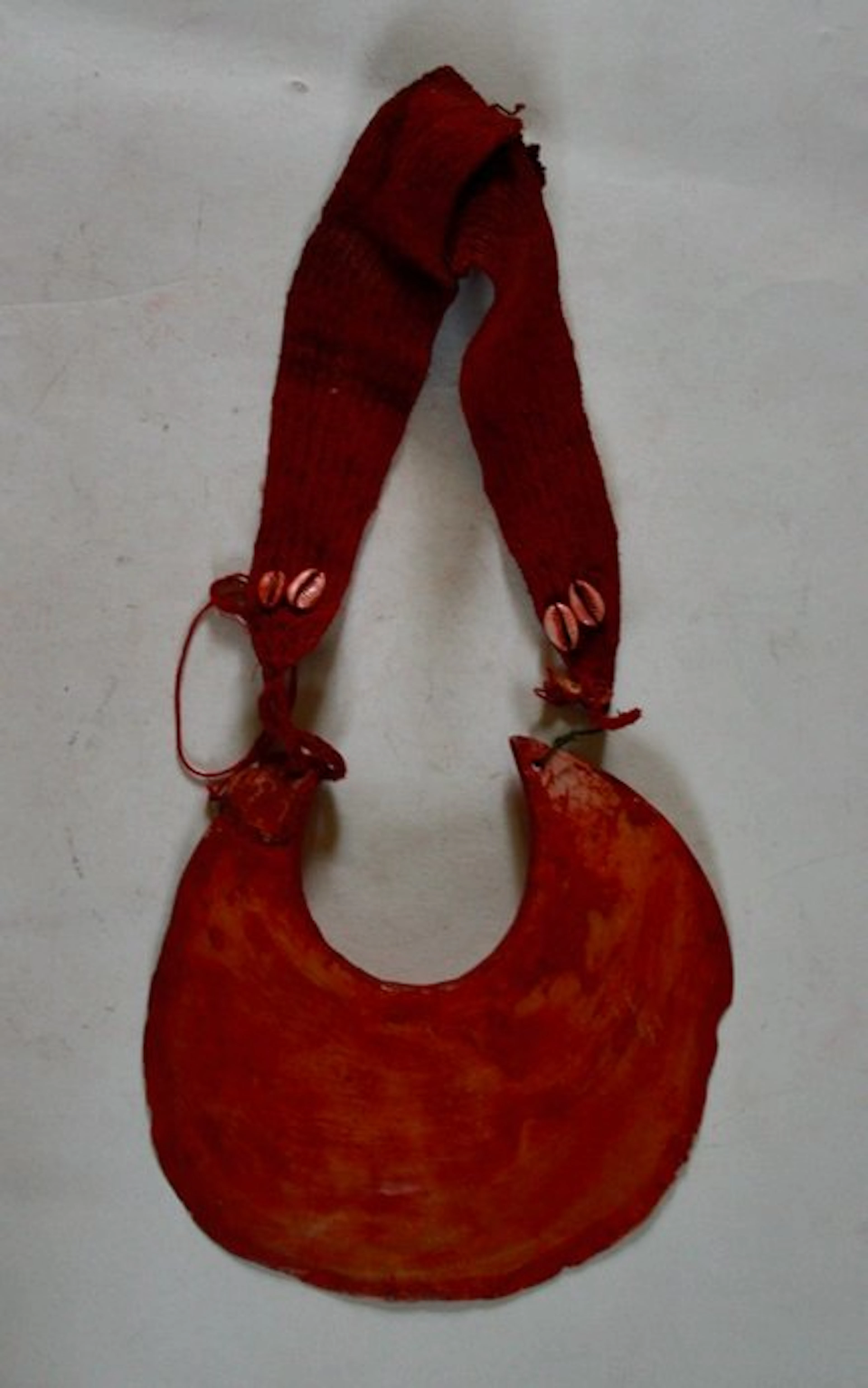 Kina jewelry and valuable shells from Mendi