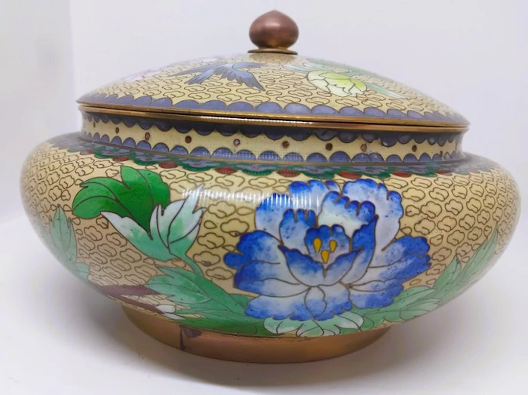 Bonbonnière en émail cloisonné - Jewellery box - Brass