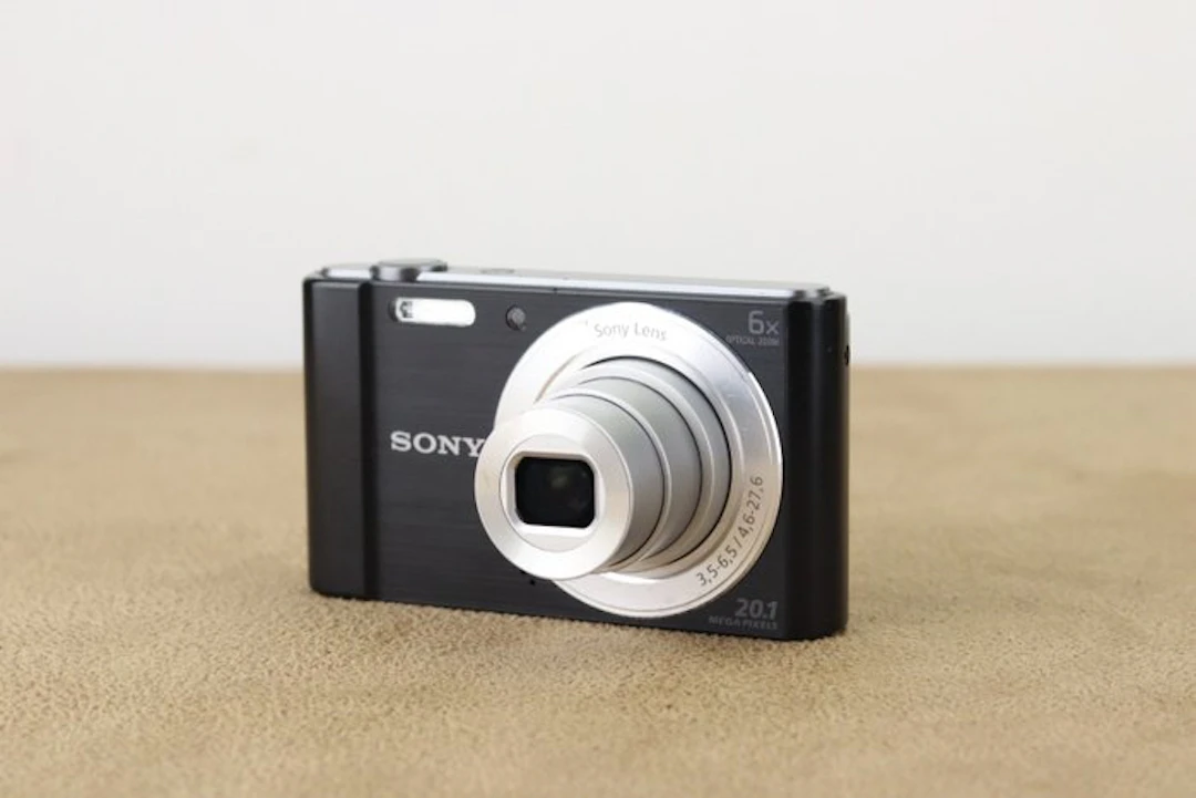 Sony Cybershot DSC-W810, 20.1MP Digital compact camera