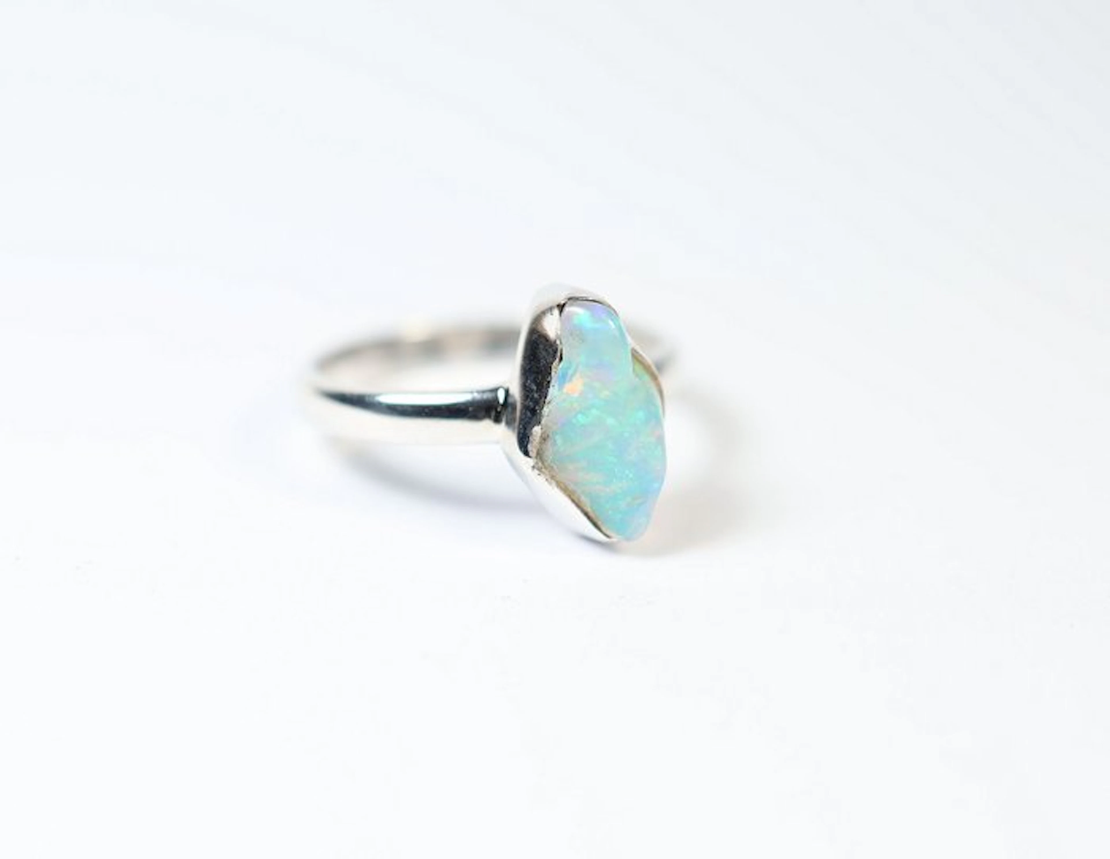 Ethiopian Opal / Welo Opal Ring / polished / new- 2.7 g - (1)